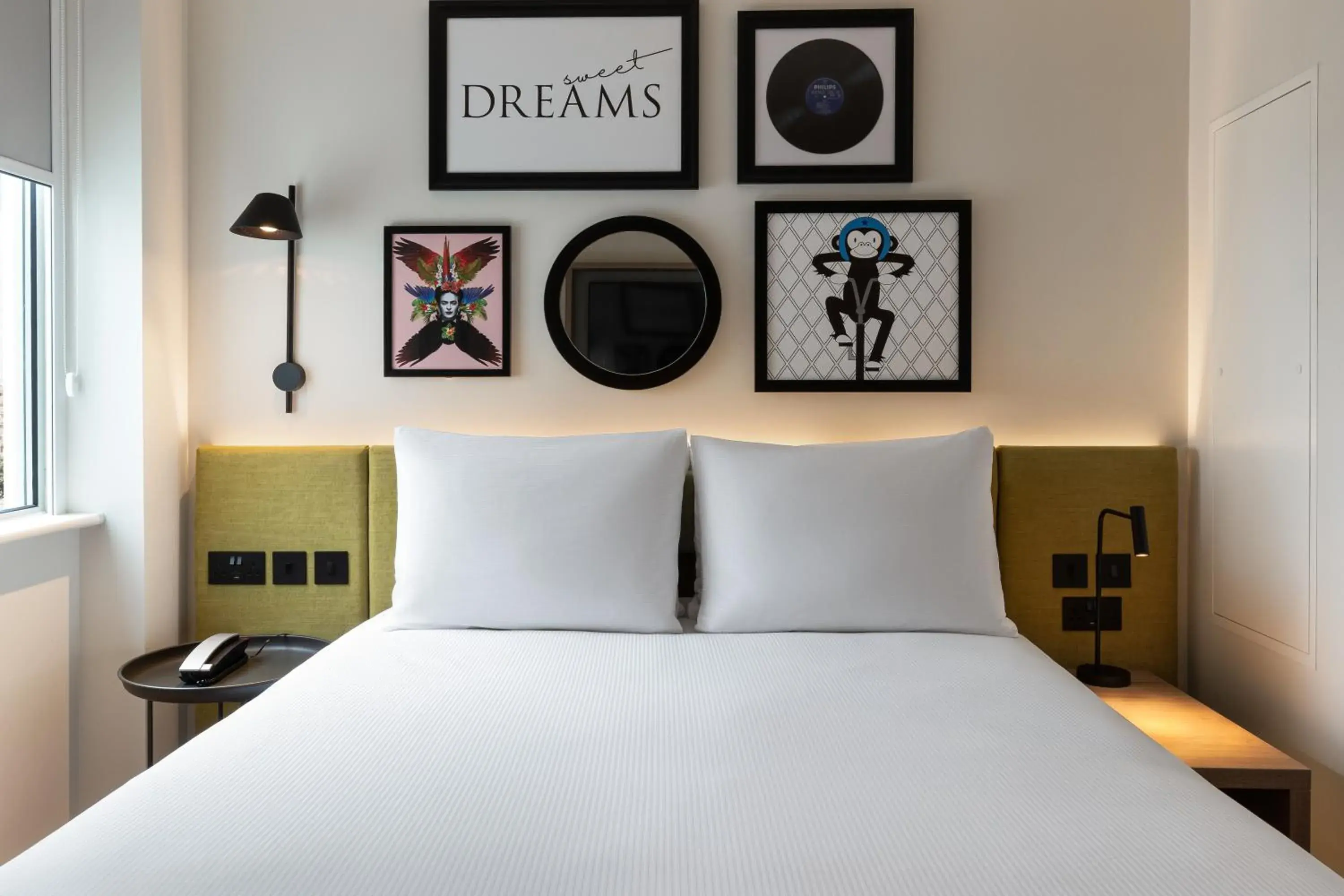 Photo of the whole room, Bed in Hampton By Hilton Batumi Center Photo of the whole room, Bed in Hampton By Hilton Batumi Center