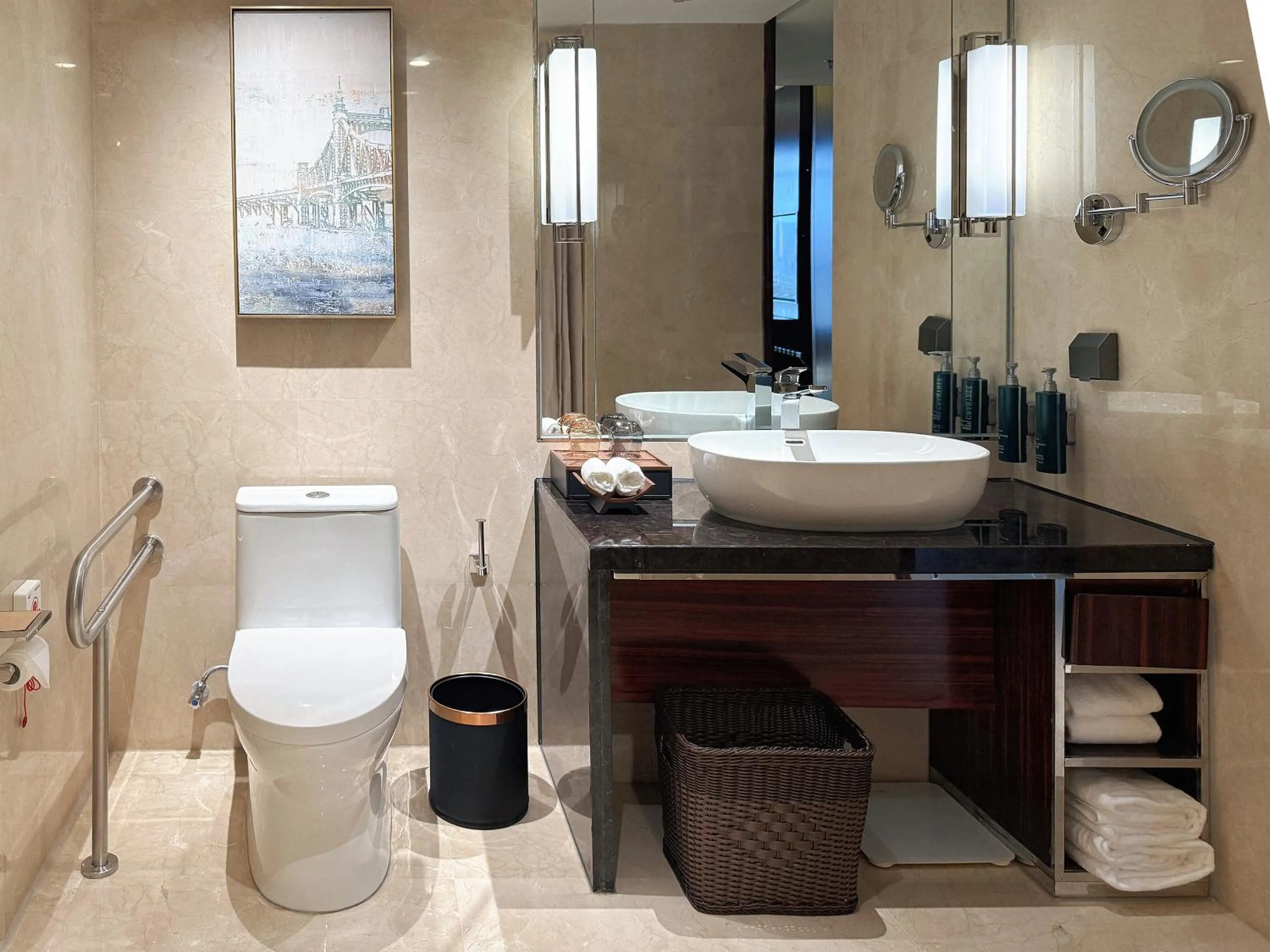 Toilet in Hilton Harbin Exhibition Center