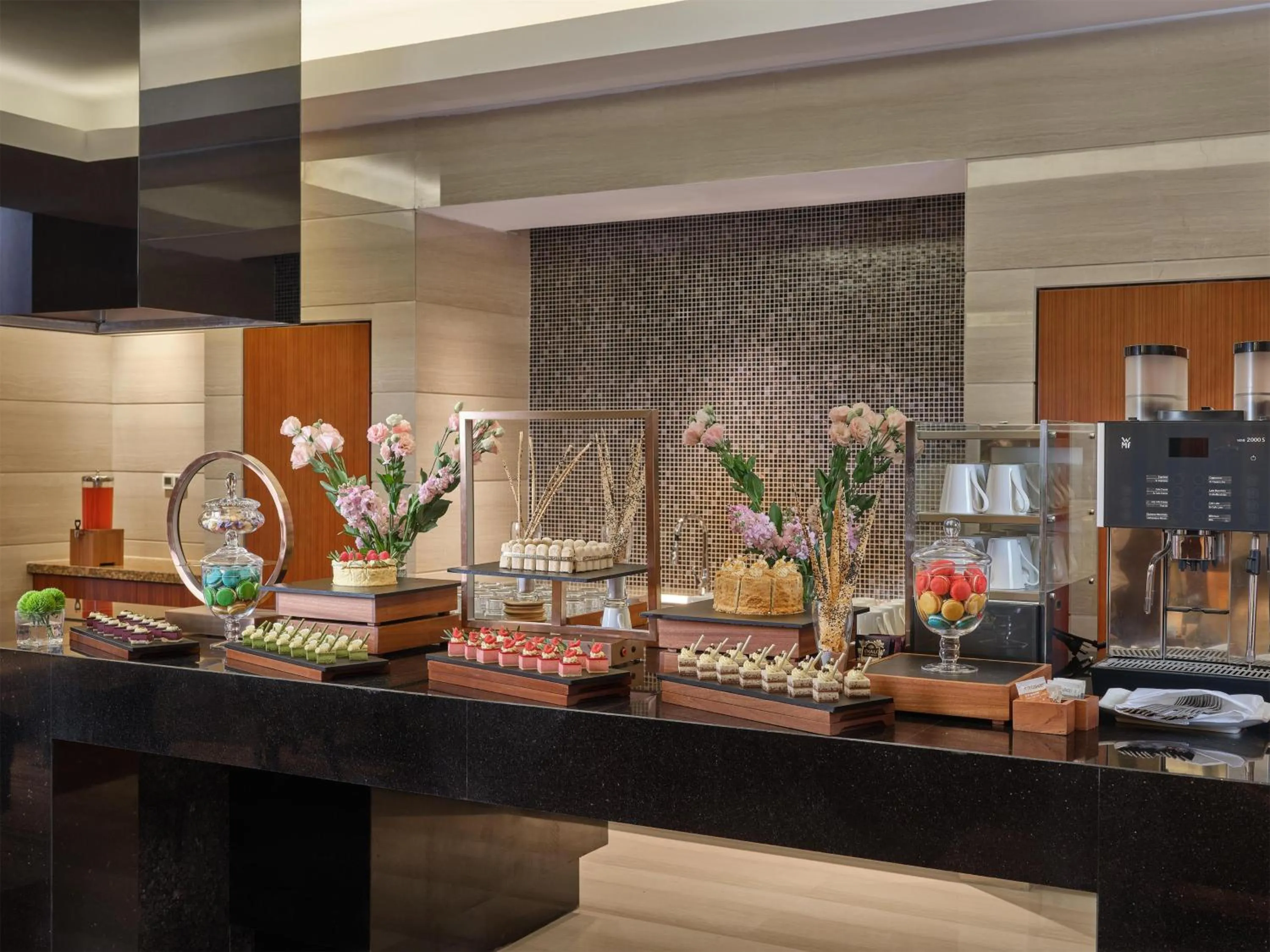 Restaurant/places to eat in Hilton Harbin Exhibition Center