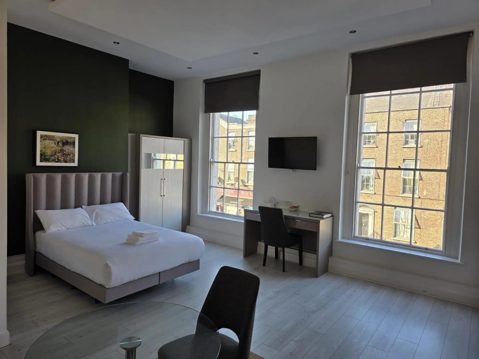 Bed in Dublin Central Suites