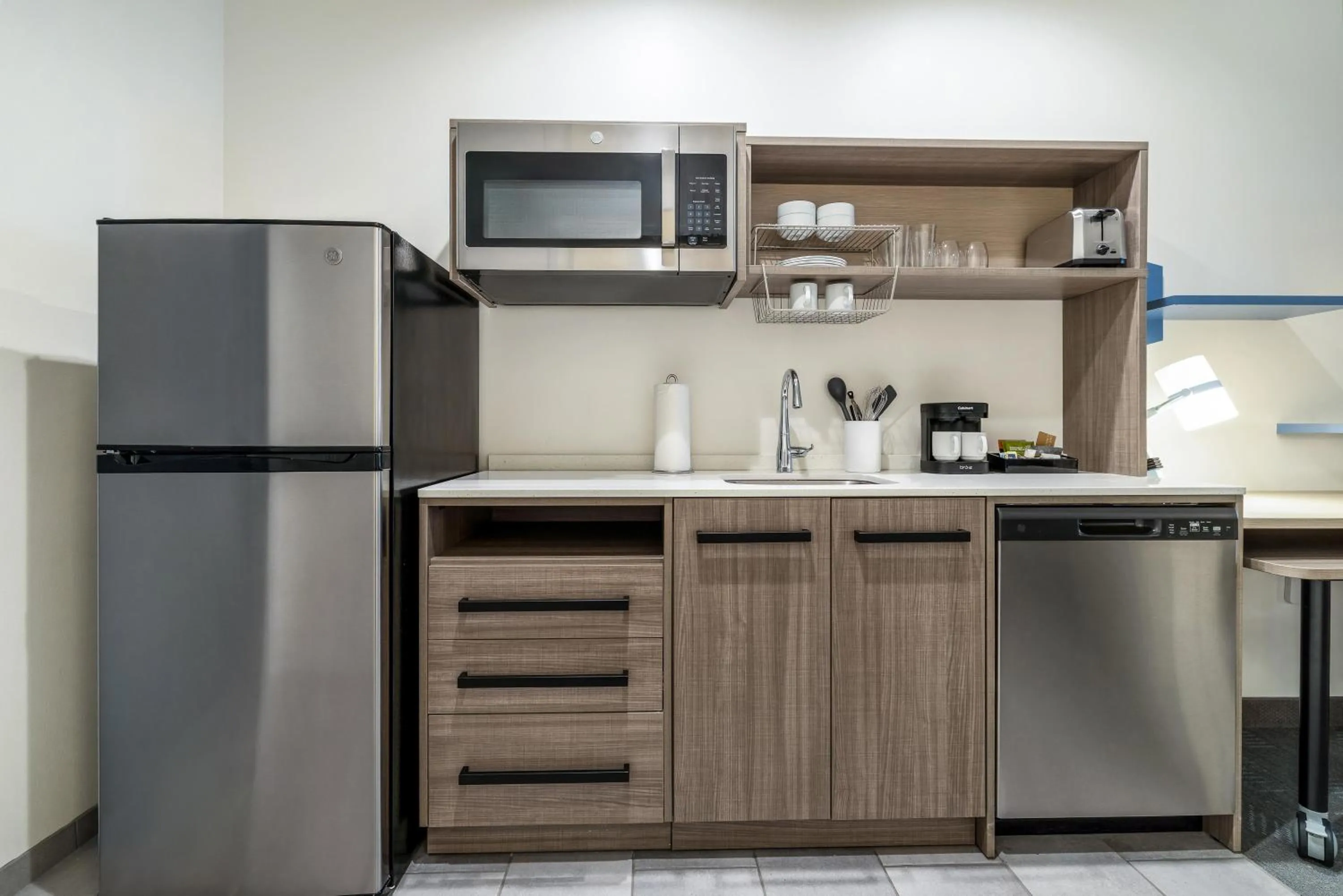 Kitchen or kitchenette in Home2 Suites By Hilton New Braunfels