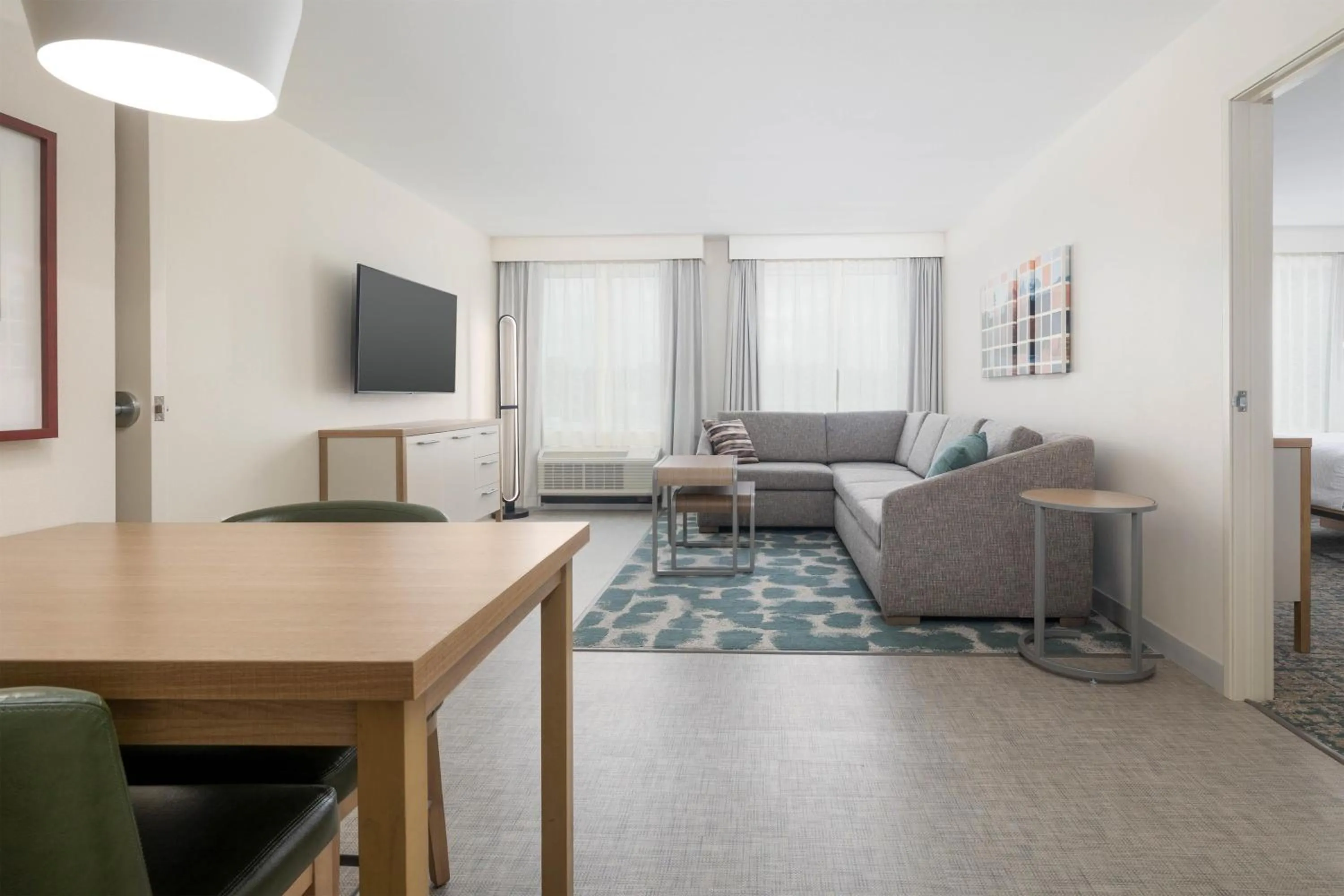 Living room in Homewood Suites By Hilton Puyallup Tacoma