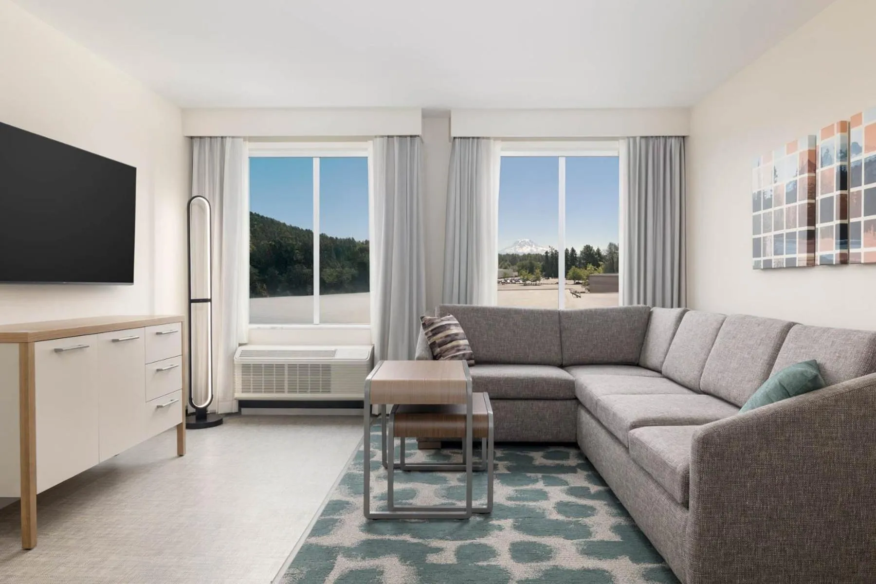 Living room in Homewood Suites By Hilton Puyallup Tacoma