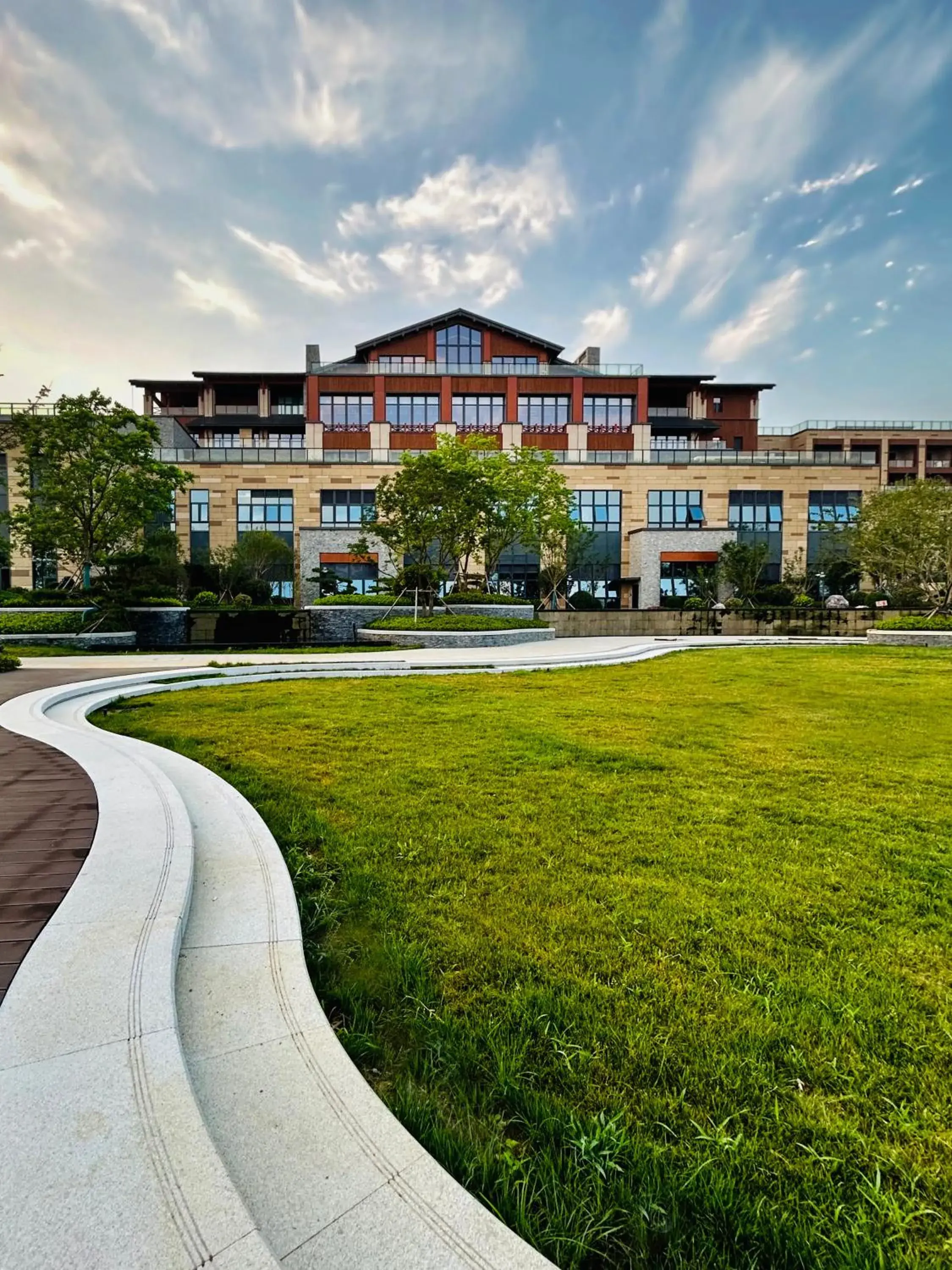Garden view in Secan Hotel Qingdao, Curio Collection By Hilton Garden view in Secan Hotel Qingdao, Curio Collection By Hilton