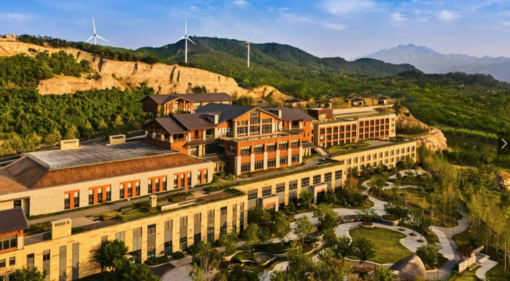 Property building in Secan Hotel Qingdao, Curio Collection By Hilton