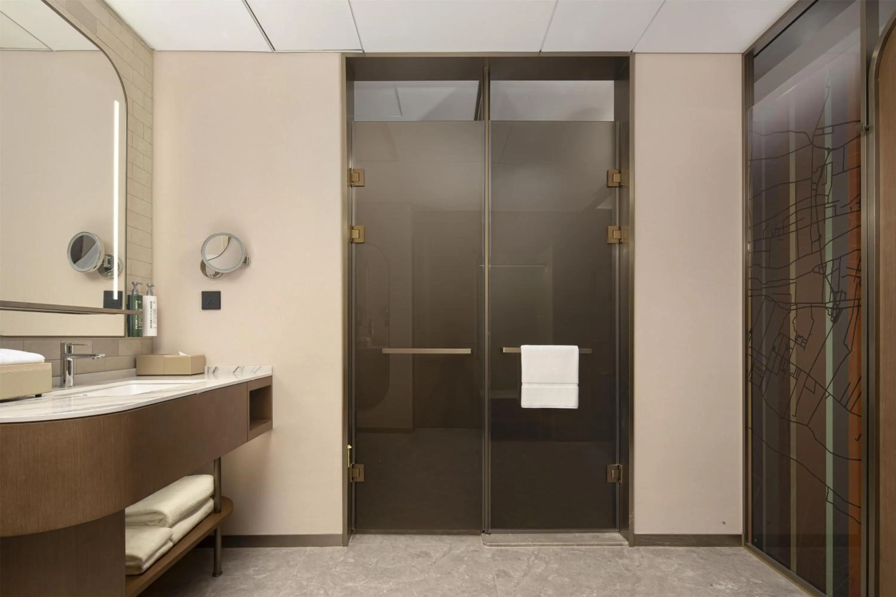 Bathroom in Hilton Garden Inn Zhongwei Shapotou