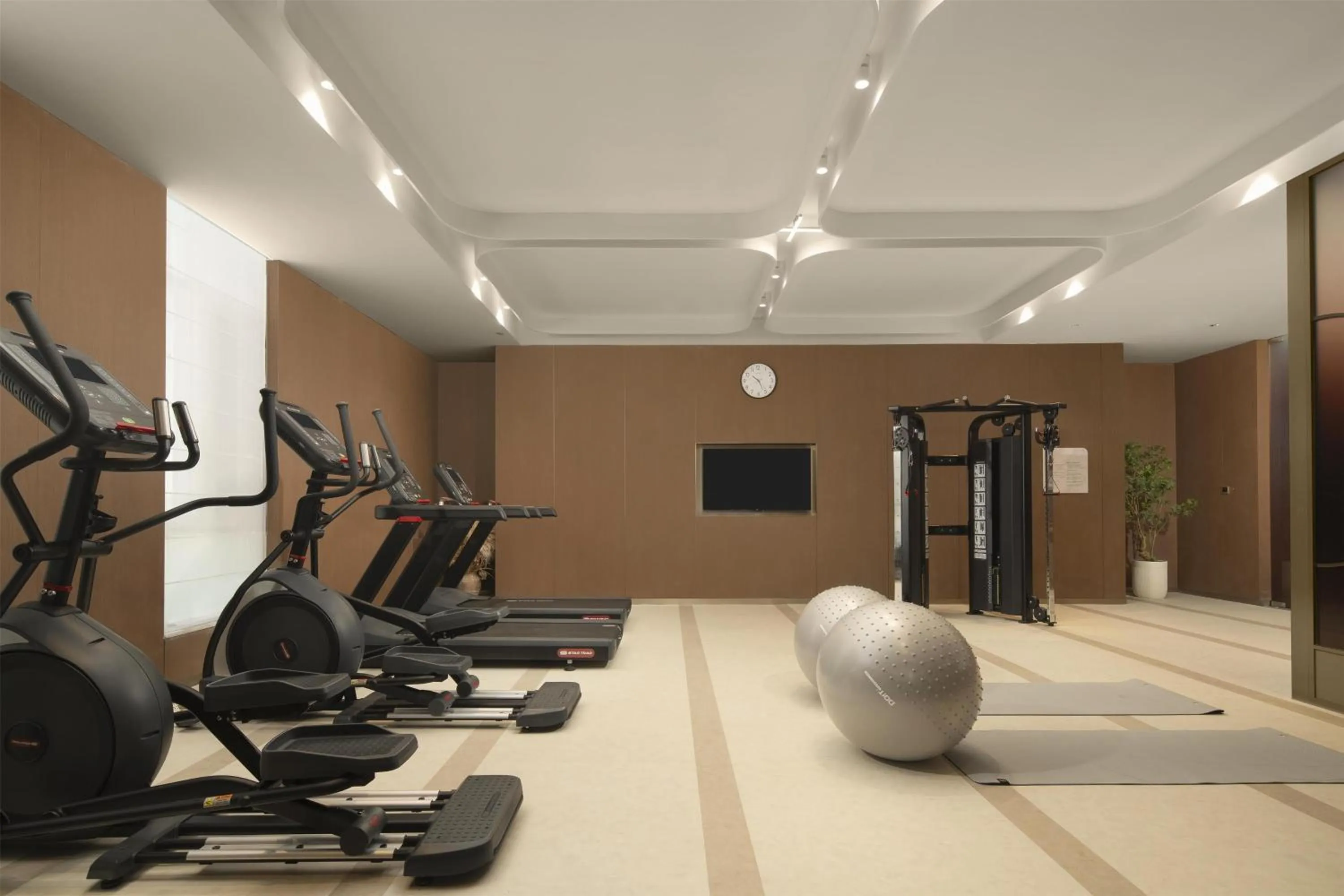 Fitness centre/facilities in Hilton Garden Inn Zhongwei Shapotou