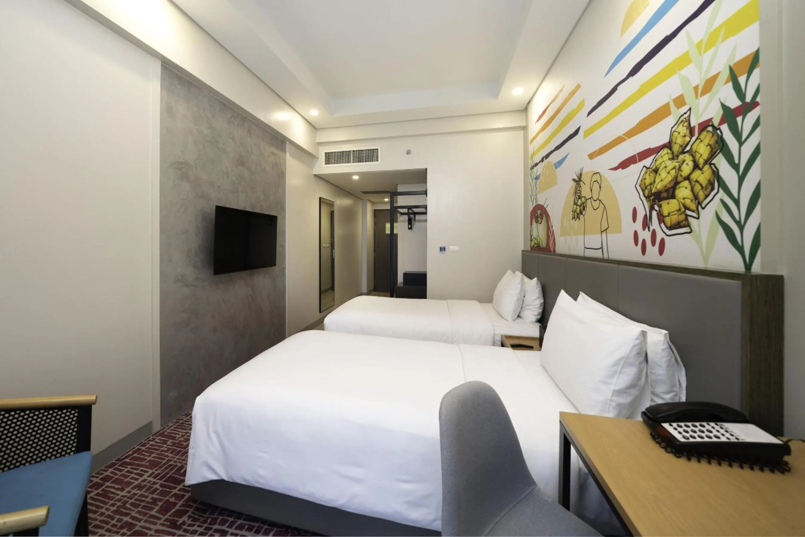 Bed in Mactan Island Stay Near Beach and Airport