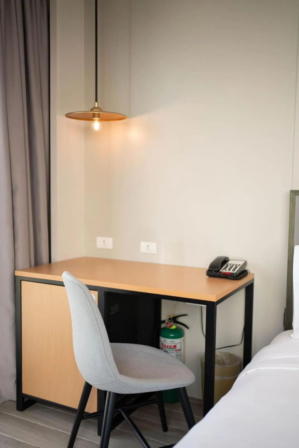 Bed in Mactan Island Stay Near Beach and Airport