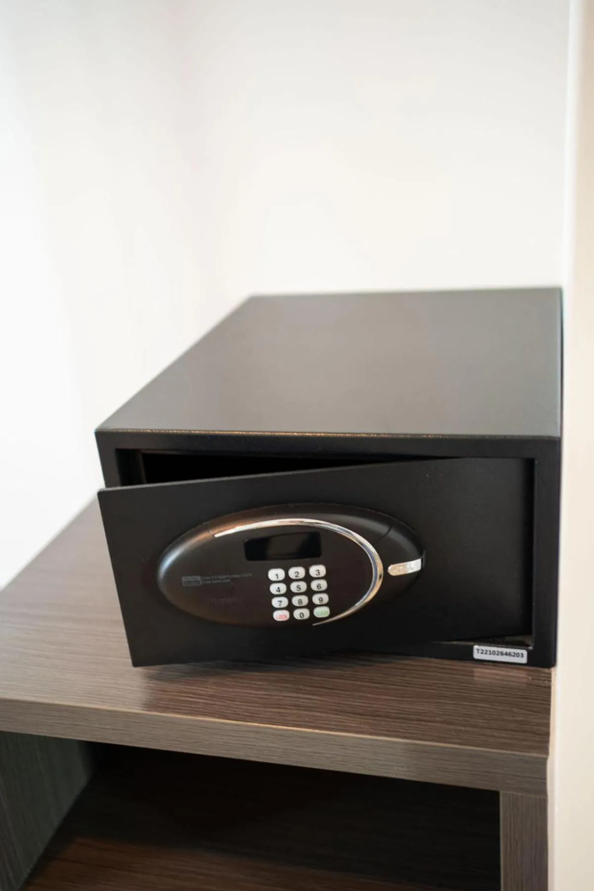 Mactan Island Stay Near Beach and Airport