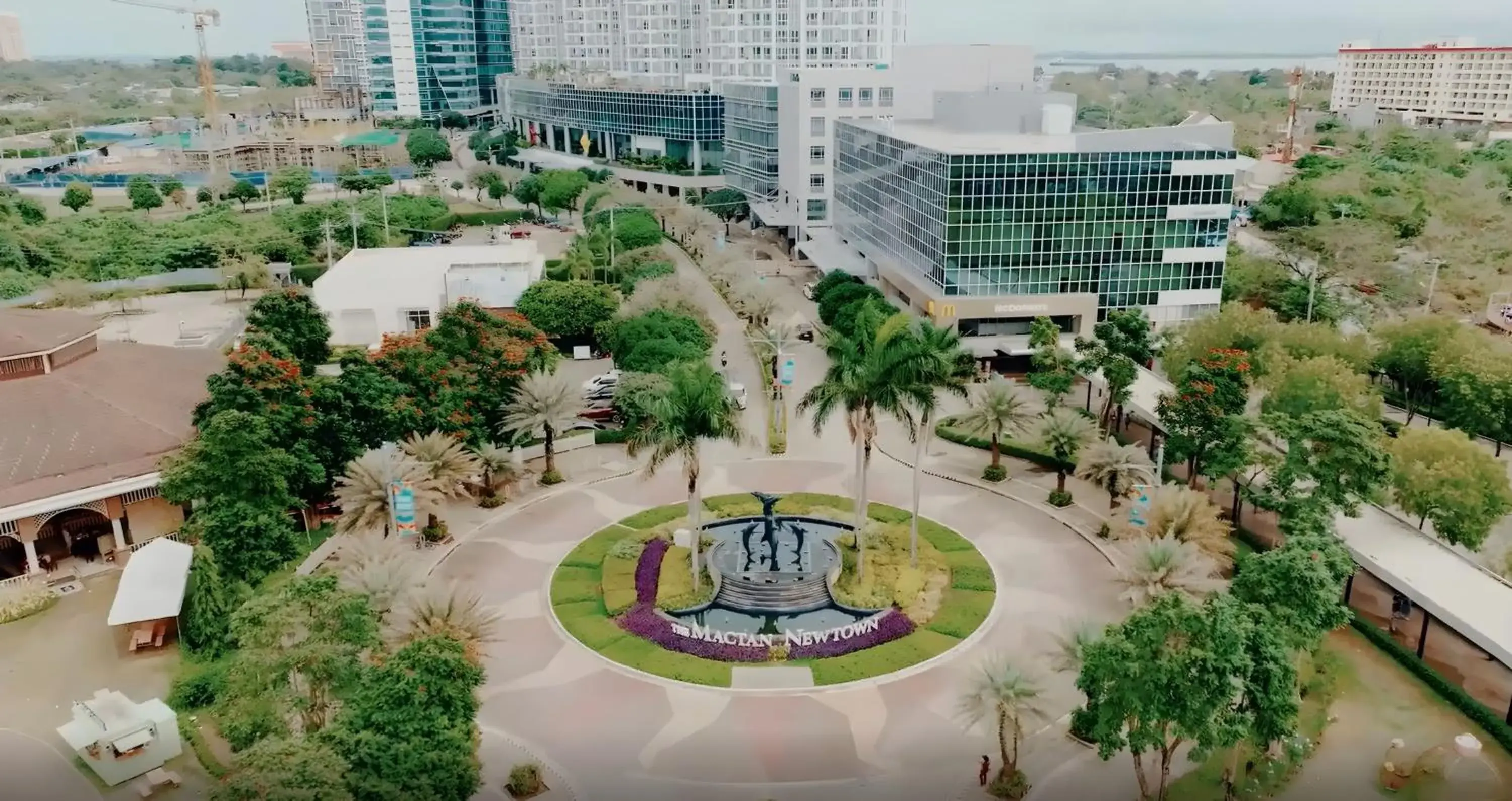 City view in Mactan Island Stay Near Beach and Airport City view in Mactan Island Stay Near Beach and Airport