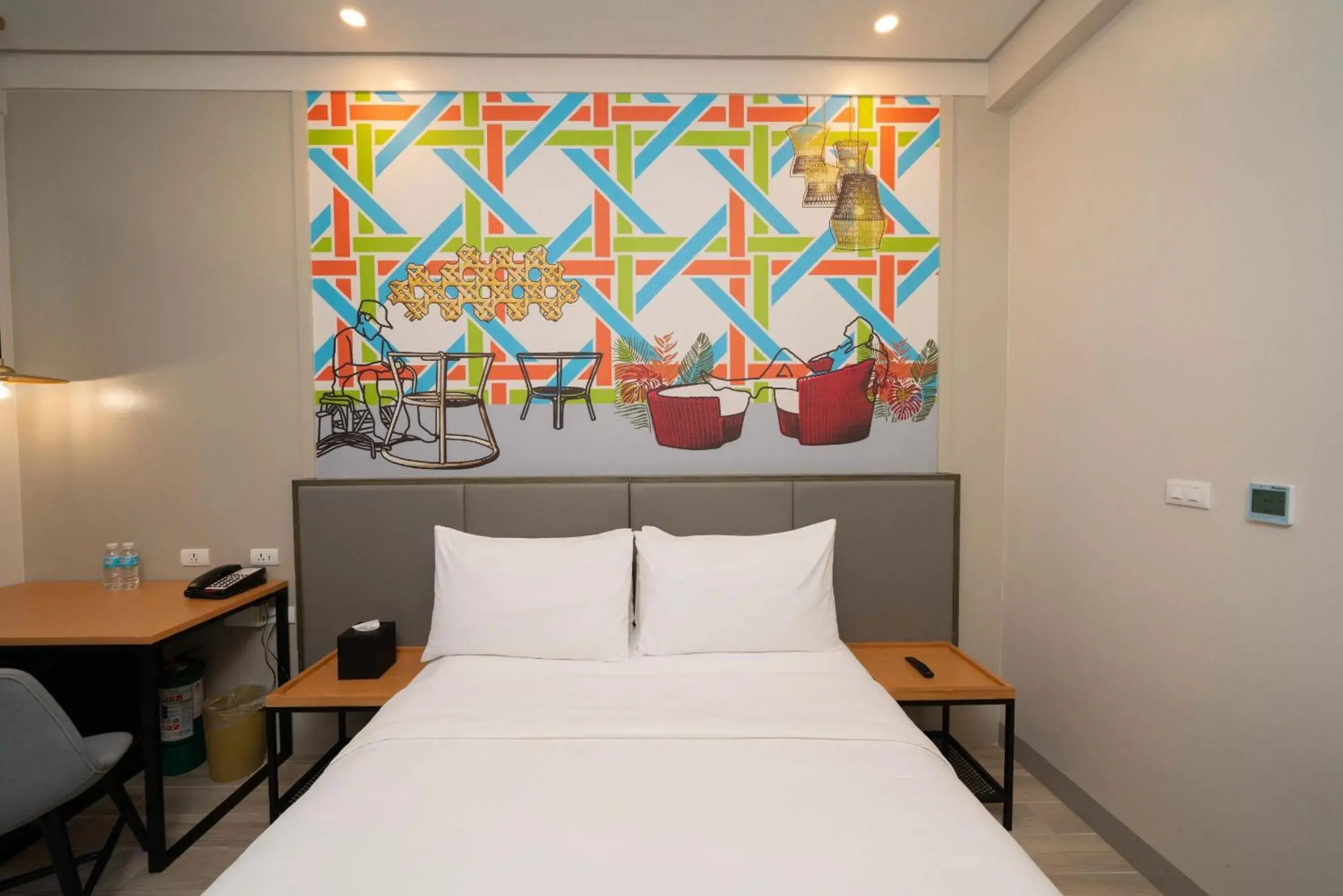 Queen Bed in Mactan Newtown Cebu in Mactan Island Stay Near Beach and Airport Queen Bed in Mactan Newtown Cebu in Mactan Island Stay Near Beach and Airport