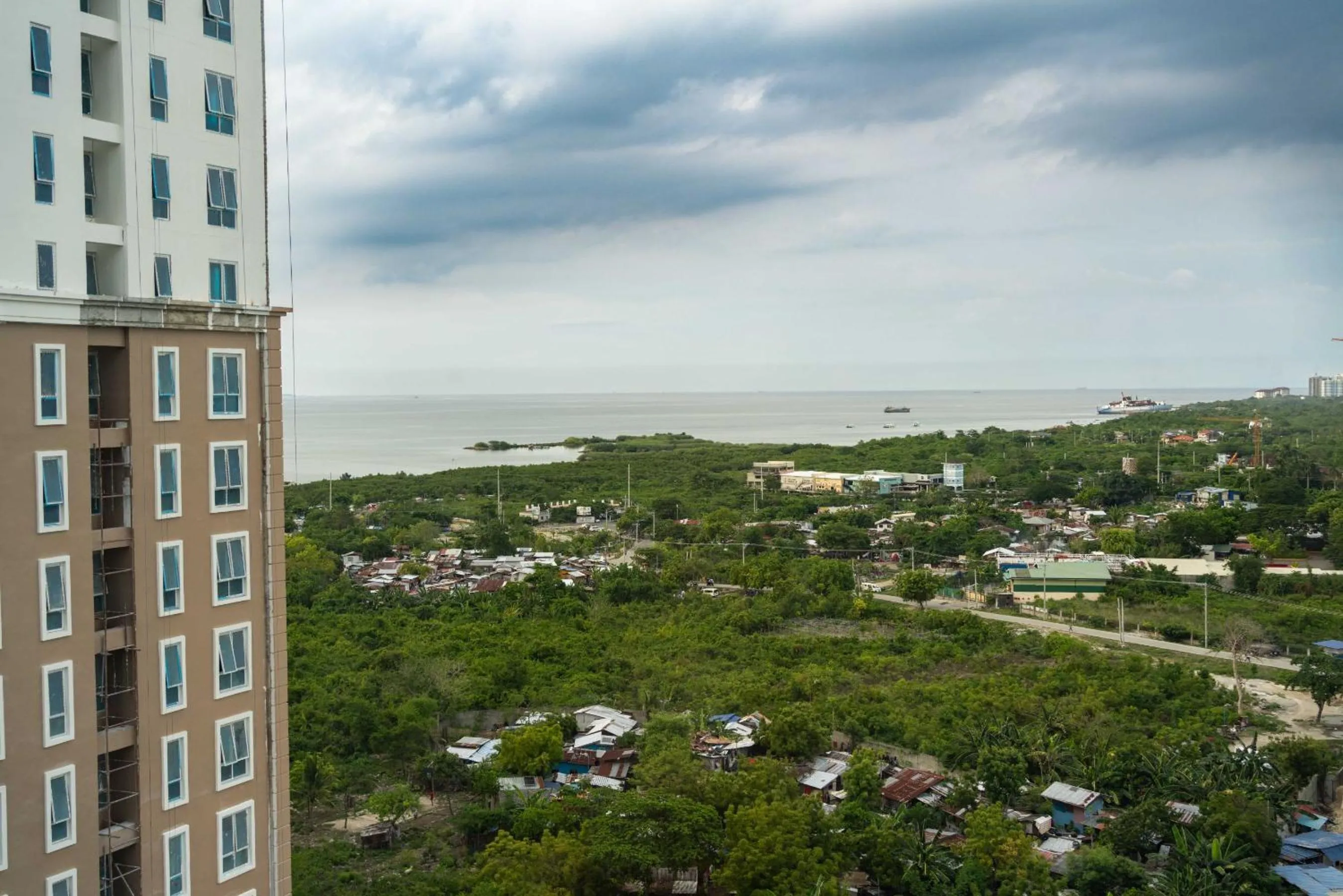 Mactan Island Stay Near Beach and Airport