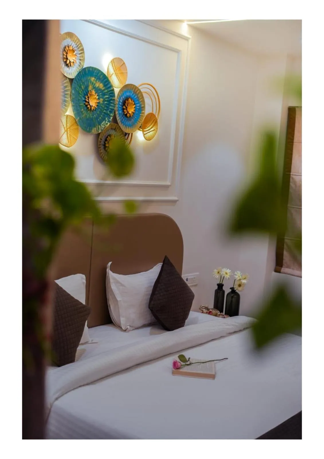 Bed in Ira Retreat Varanasi