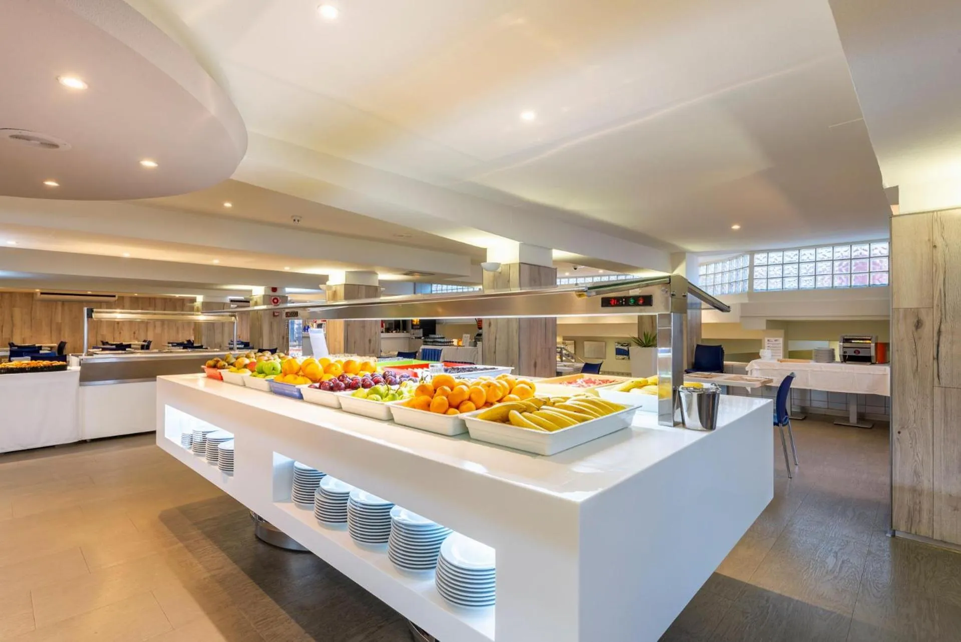 Restaurant/places to eat in Port Fiesta Park