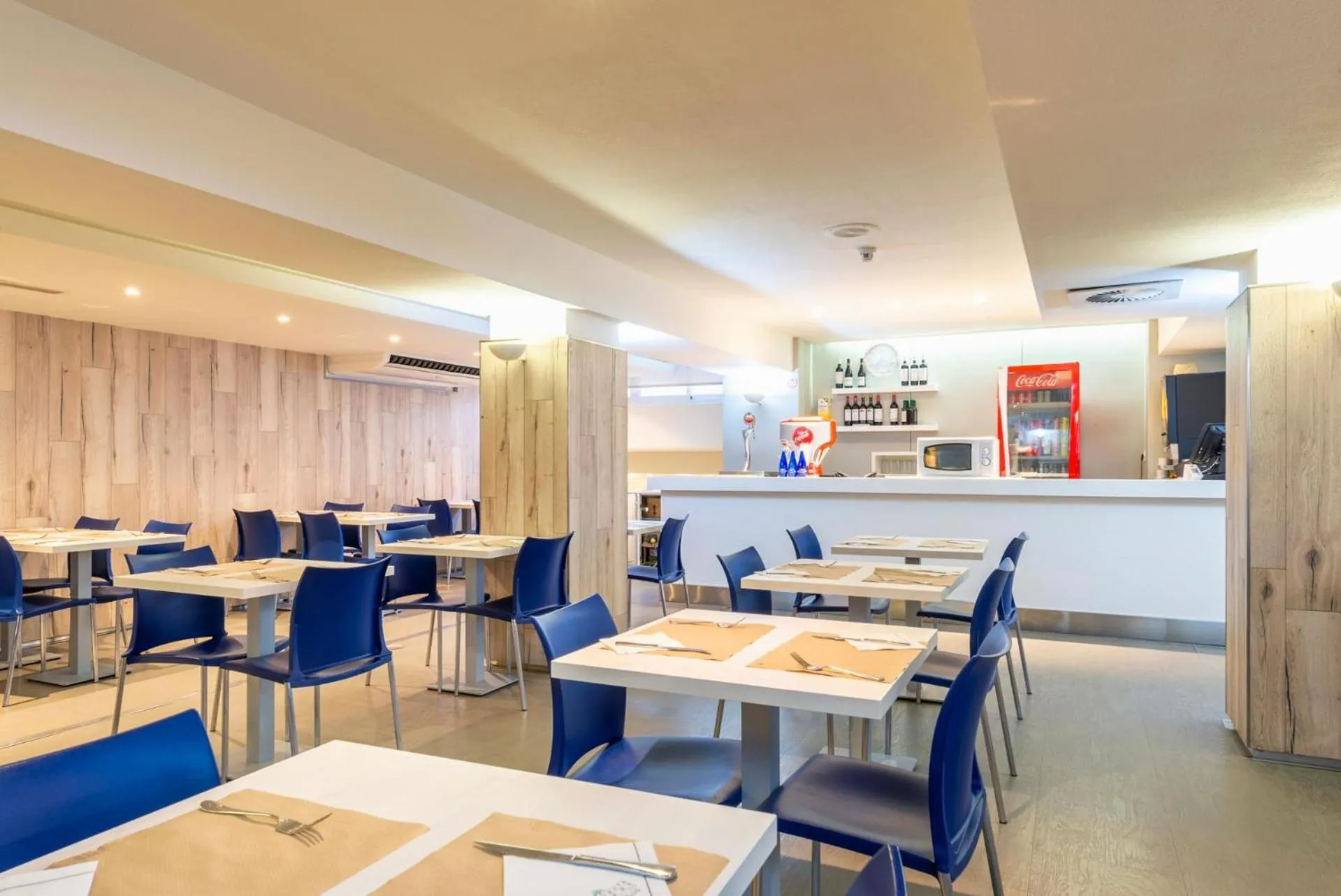 Restaurant/places to eat in Port Fiesta Park