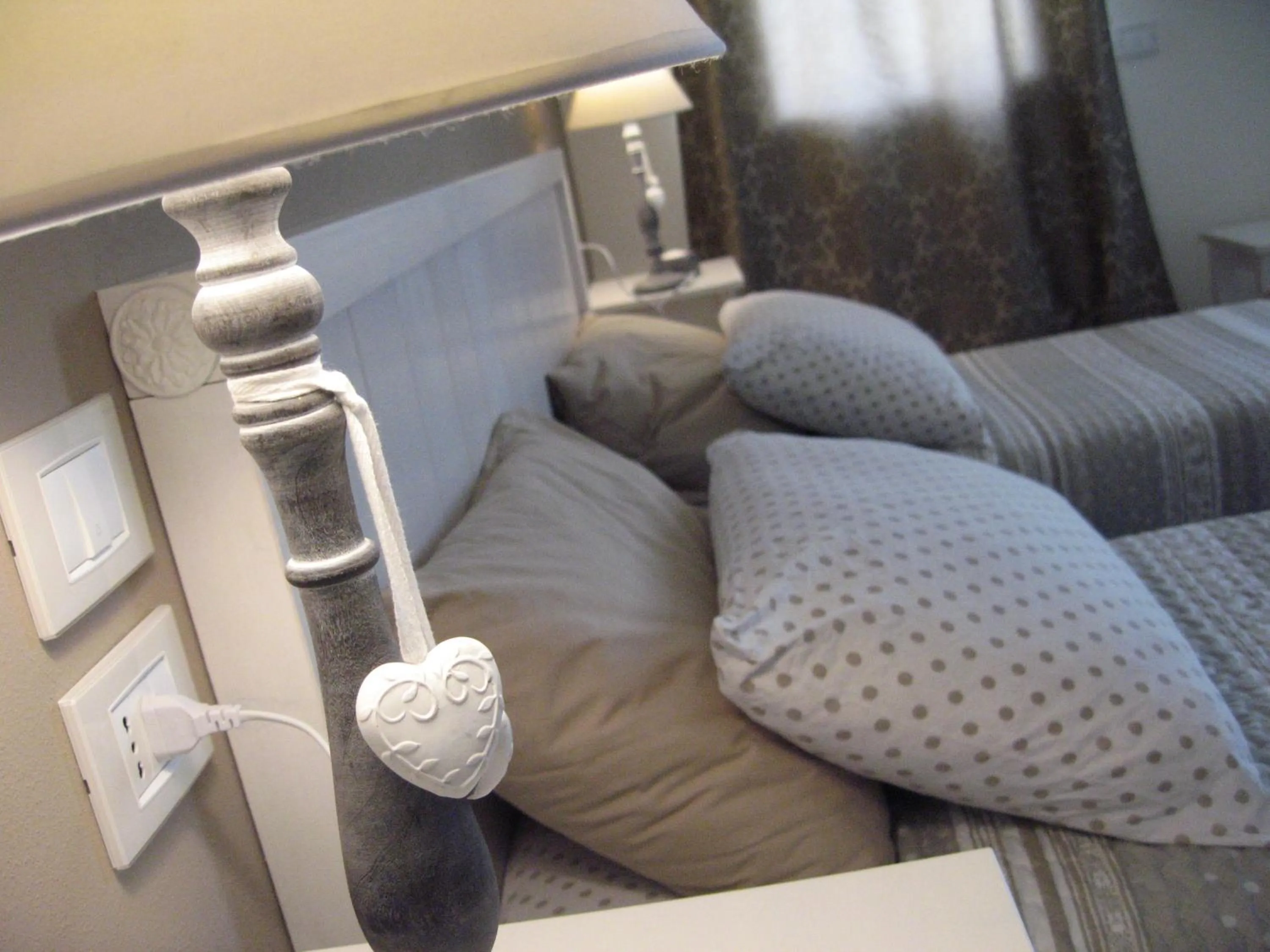 Decorative detail, Bed in B&B Borgo Arcadia