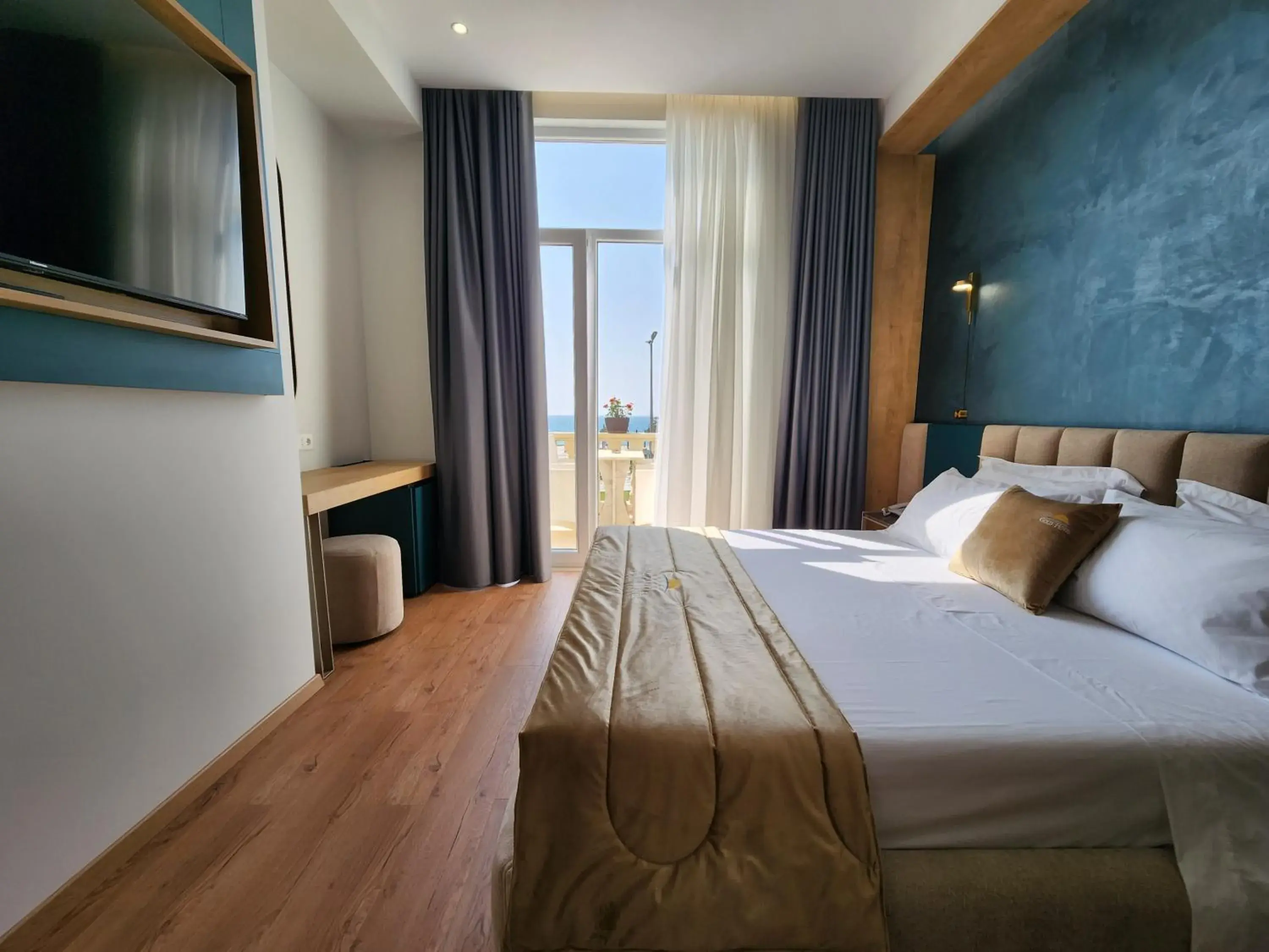 Superior Suite with Sea View in Hotel Gold Superior Suite with Sea View in Hotel Gold