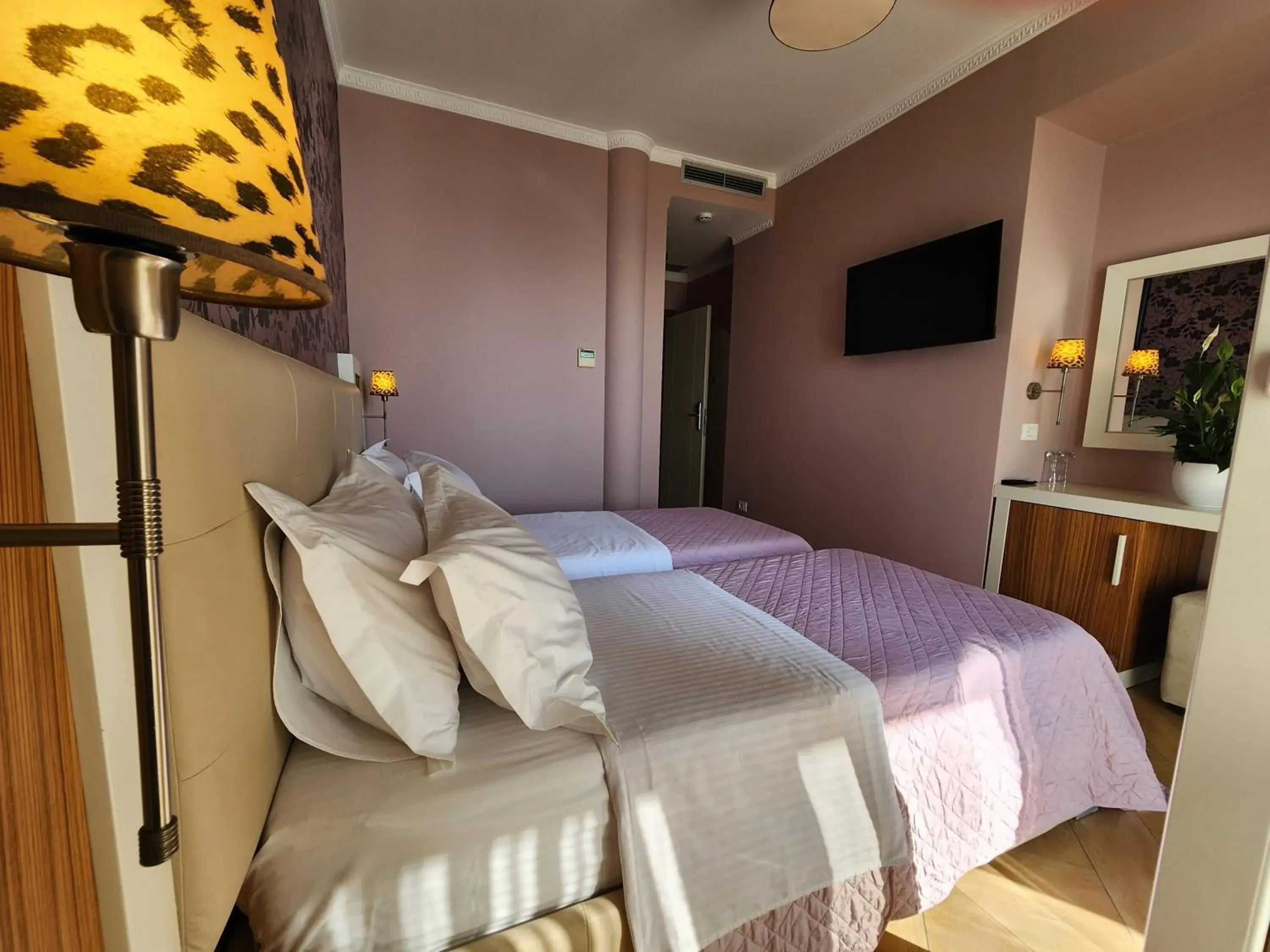 Standard Twin Room with Sea View in Hotel Gold Standard Twin Room with Sea View in Hotel Gold