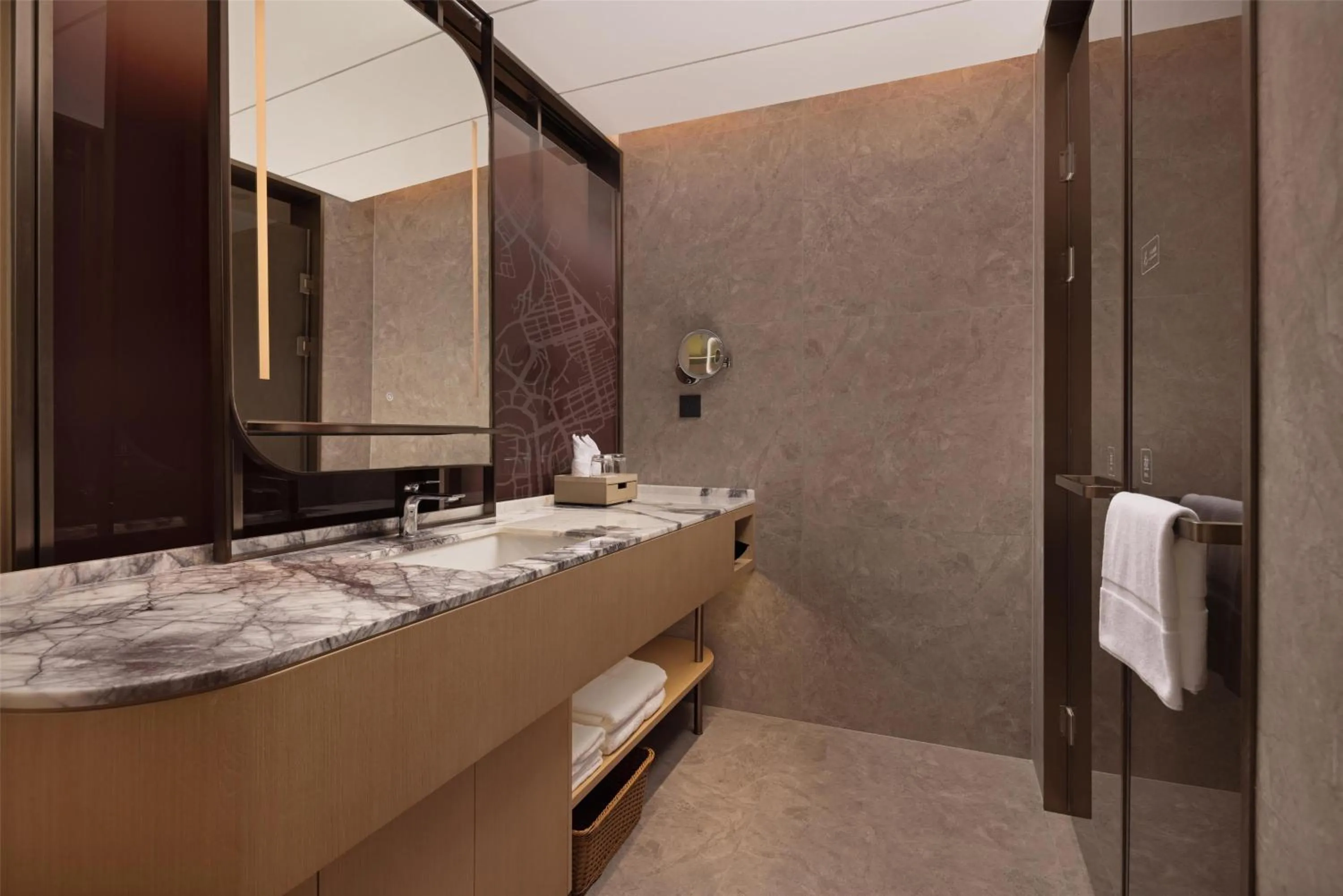Bathroom in Hilton Garden Inn Maoming Xinyi