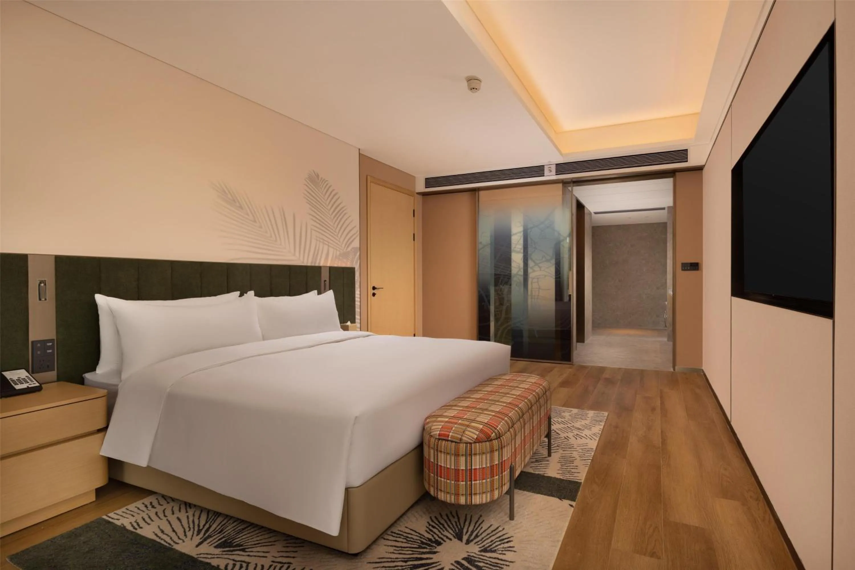 Bed in Hilton Garden Inn Maoming Xinyi