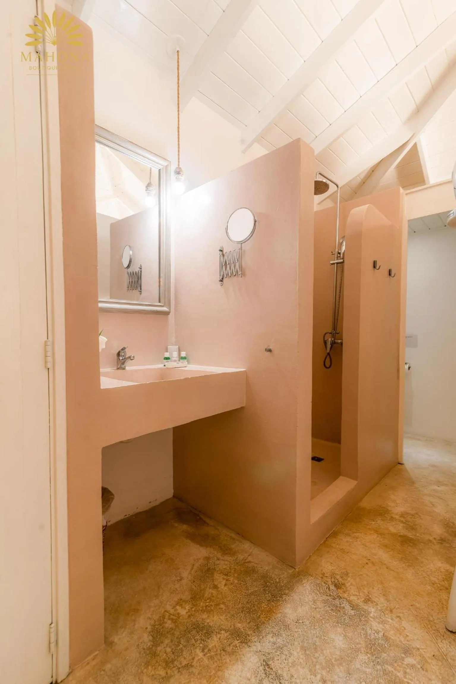 Mahona Boutique Hotel