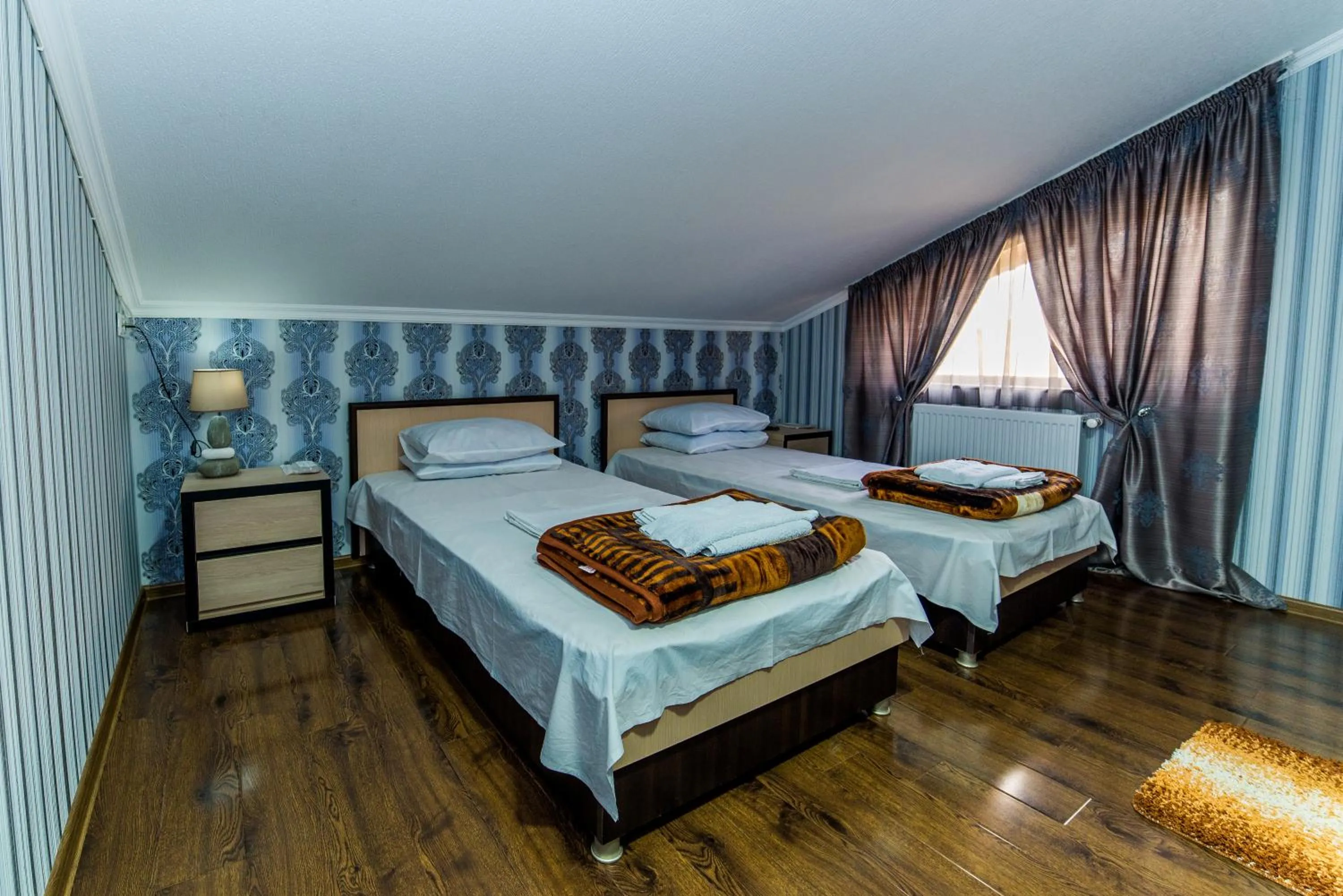 Mountain view, Bed in HOTEL GUGLUX &WINE CELLAR