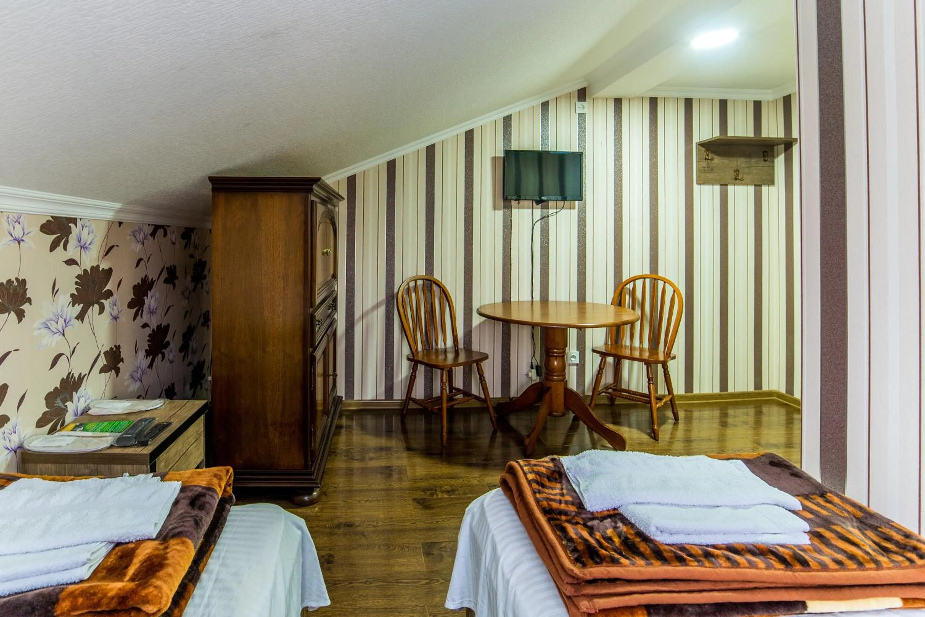 Photo of the whole room, Bed in HOTEL GUGLUX &WINE CELLAR