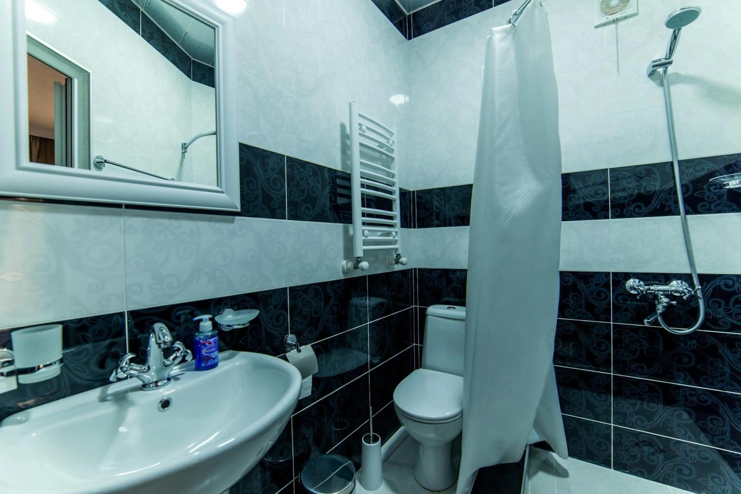 Bathroom in HOTEL GUGLUX &WINE CELLAR