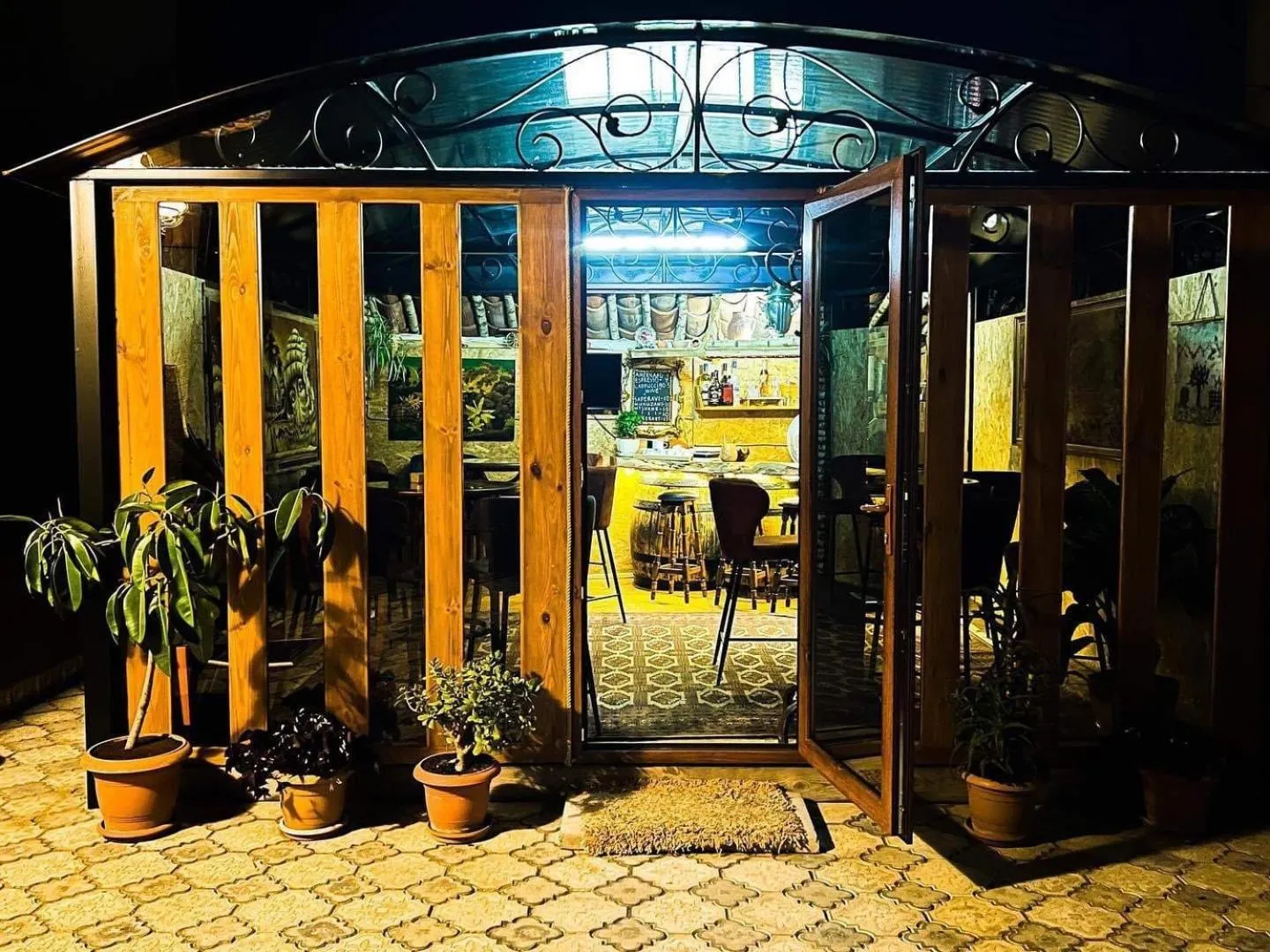 HOTEL GUGLUX &WINE CELLAR