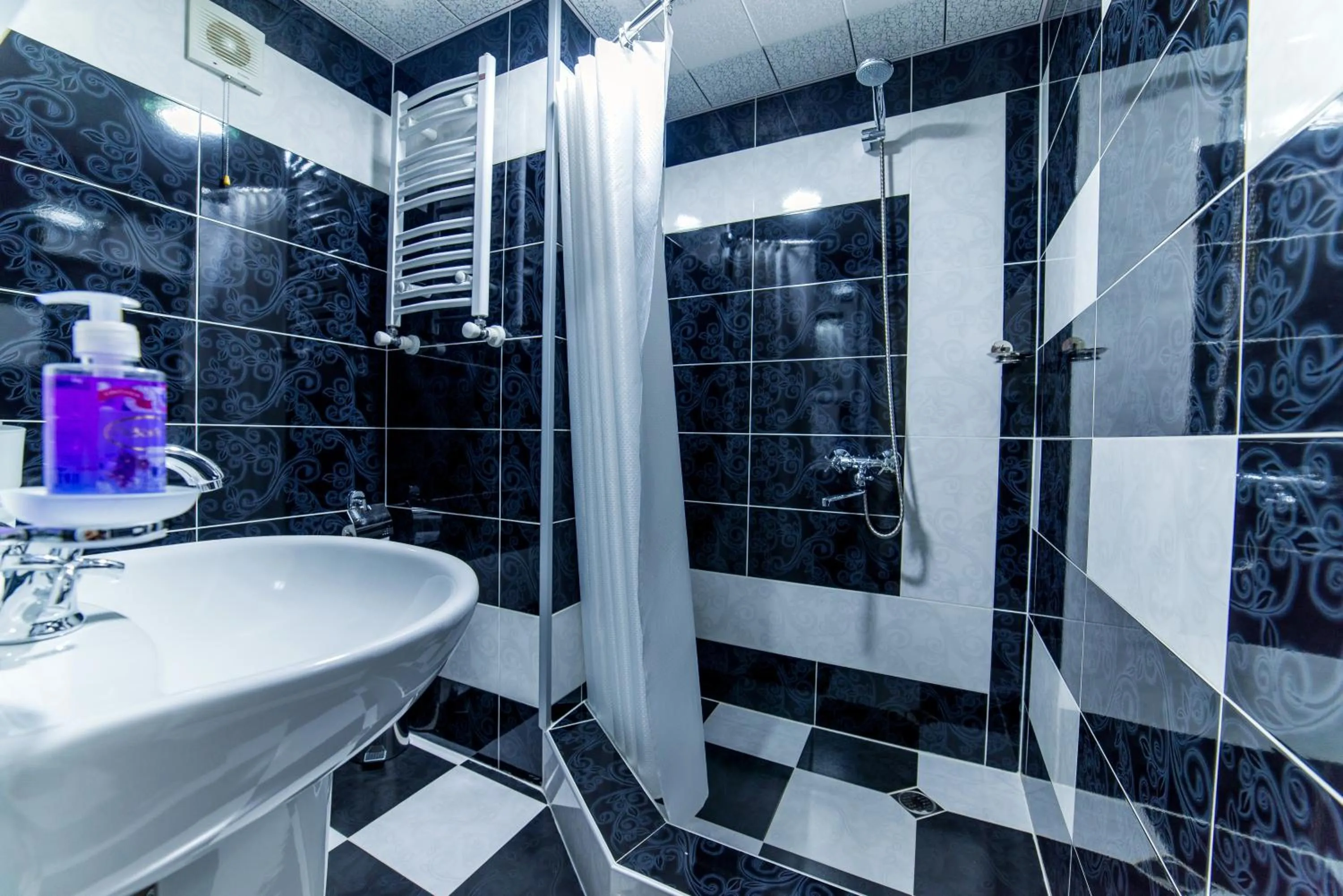Bathroom in HOTEL GUGLUX &WINE CELLAR