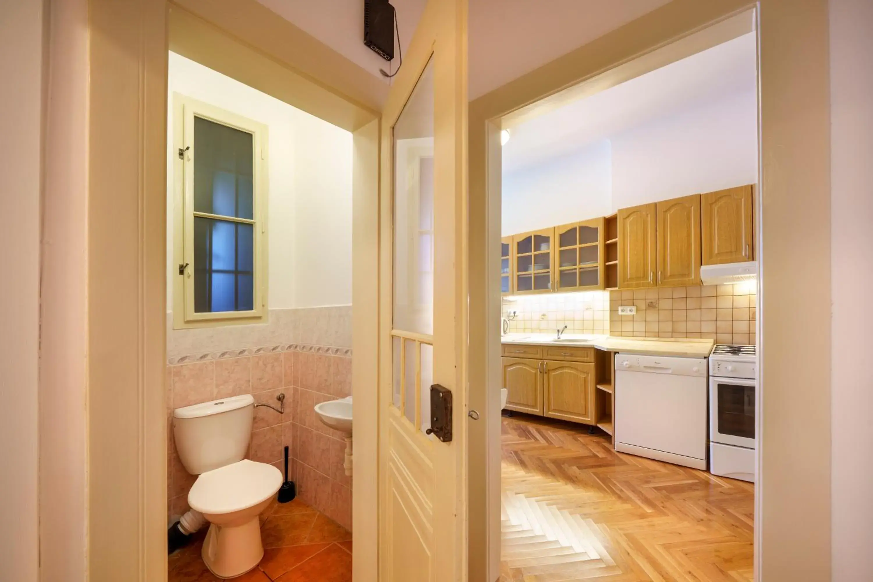 Toilet in Old Town - Templova Apartments Toilet in Old Town - Templova Apartments