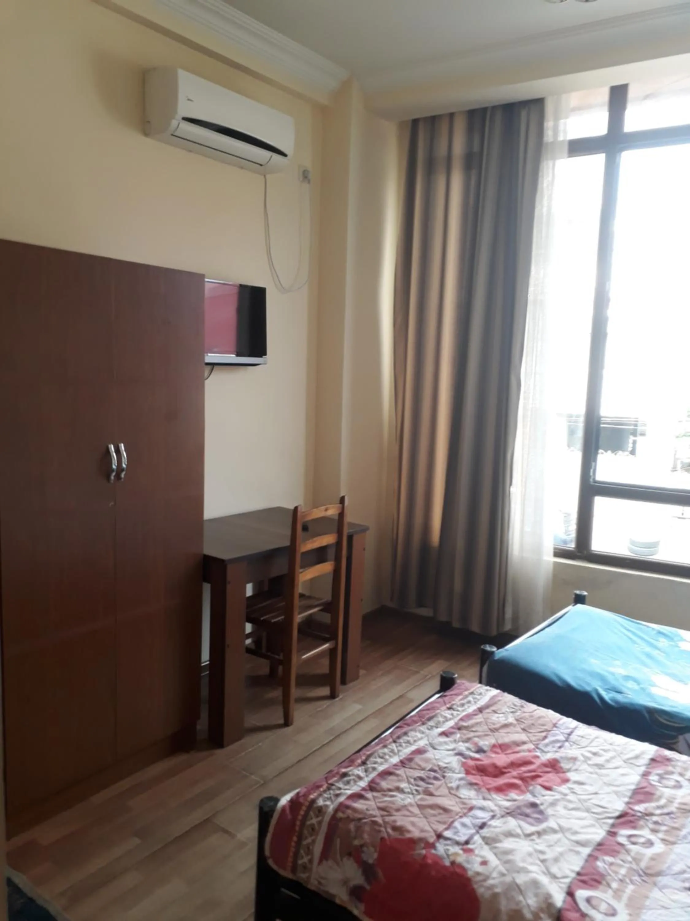 Bedroom, Bed in George Dom