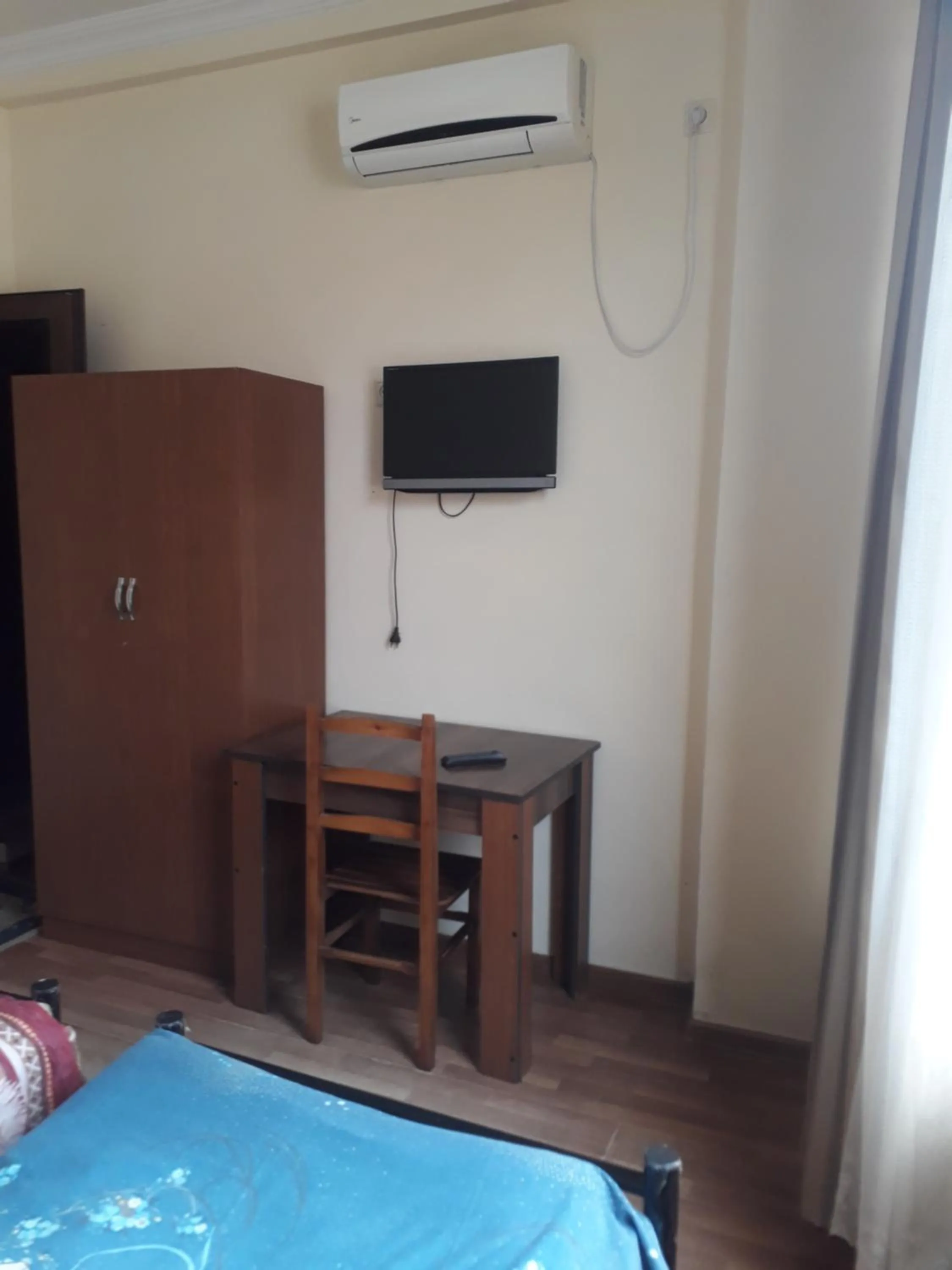 TV and multimedia, Bed in George Dom