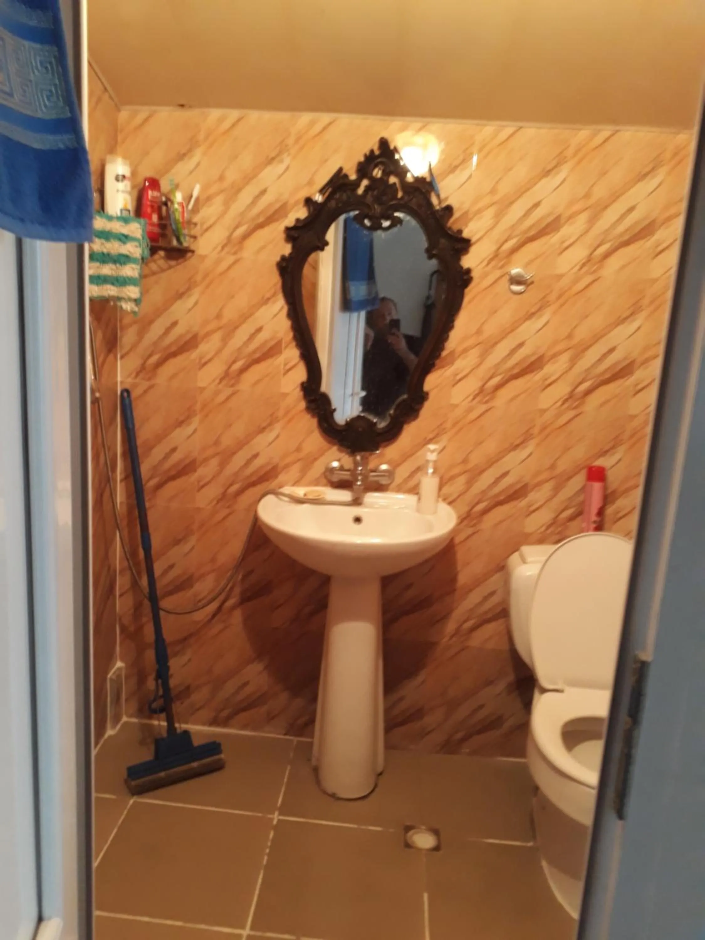 Bathroom in George Dom