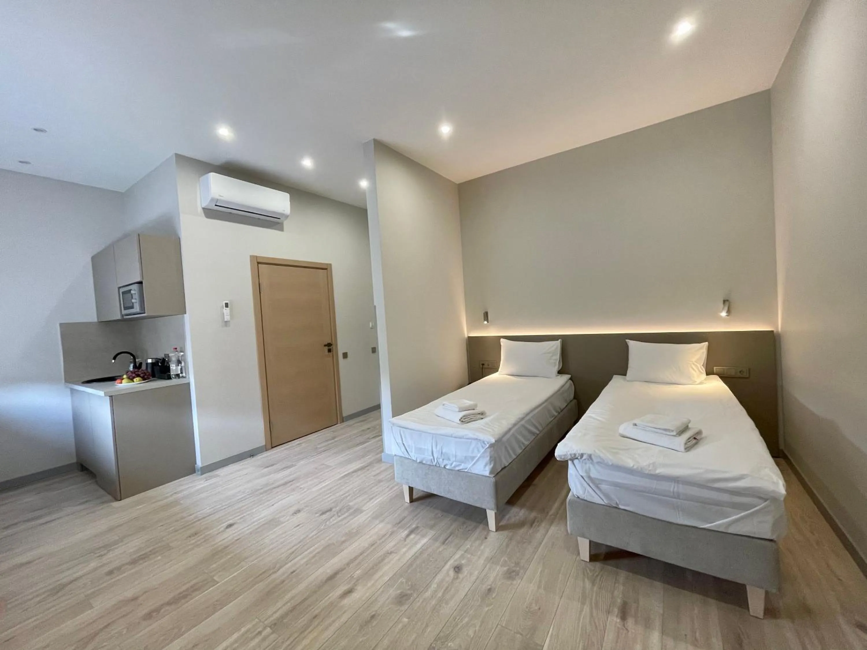 Twin Room - Disability Access in Aparthotel Aurum
