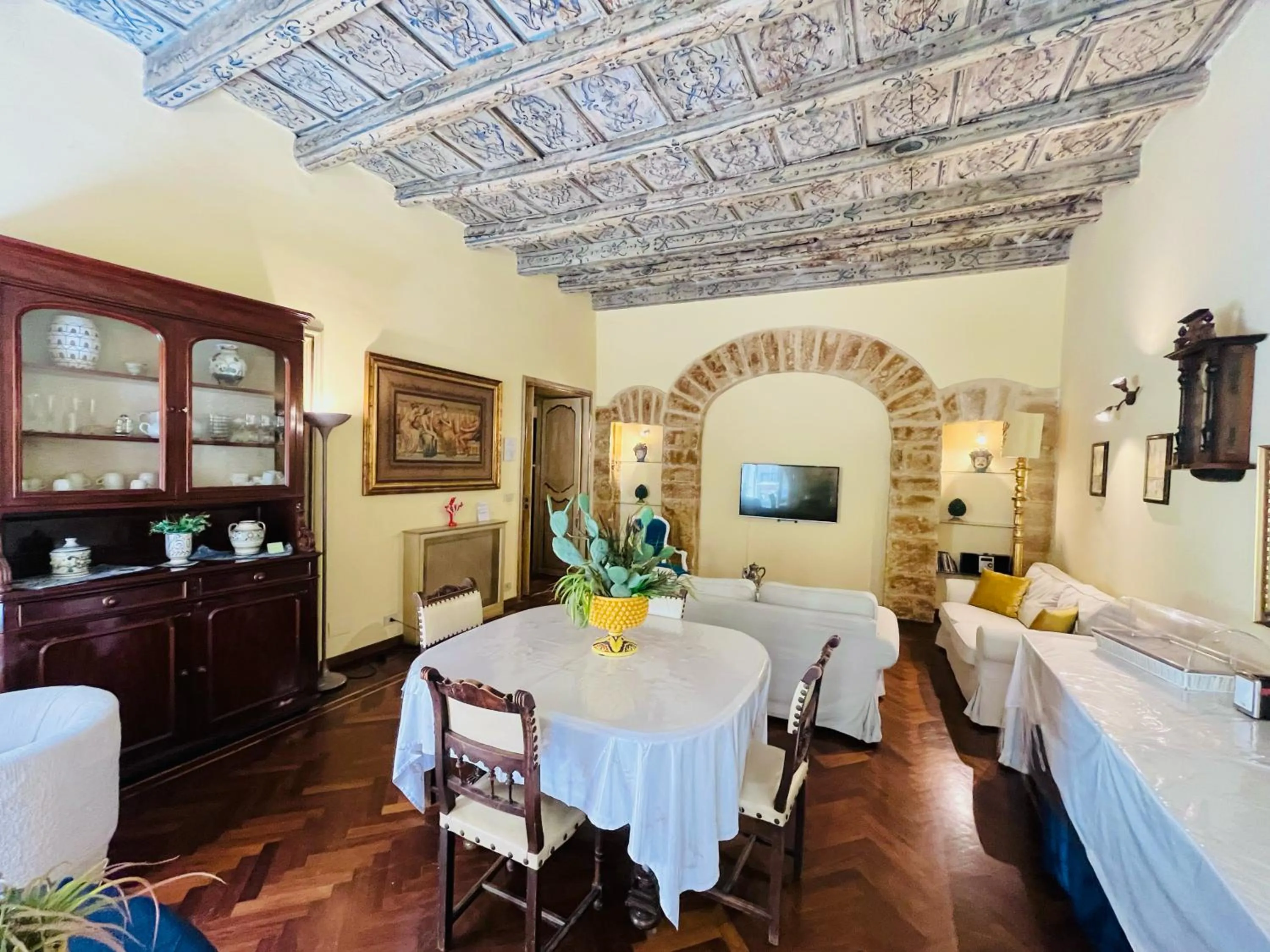 Antica Palermo R&B