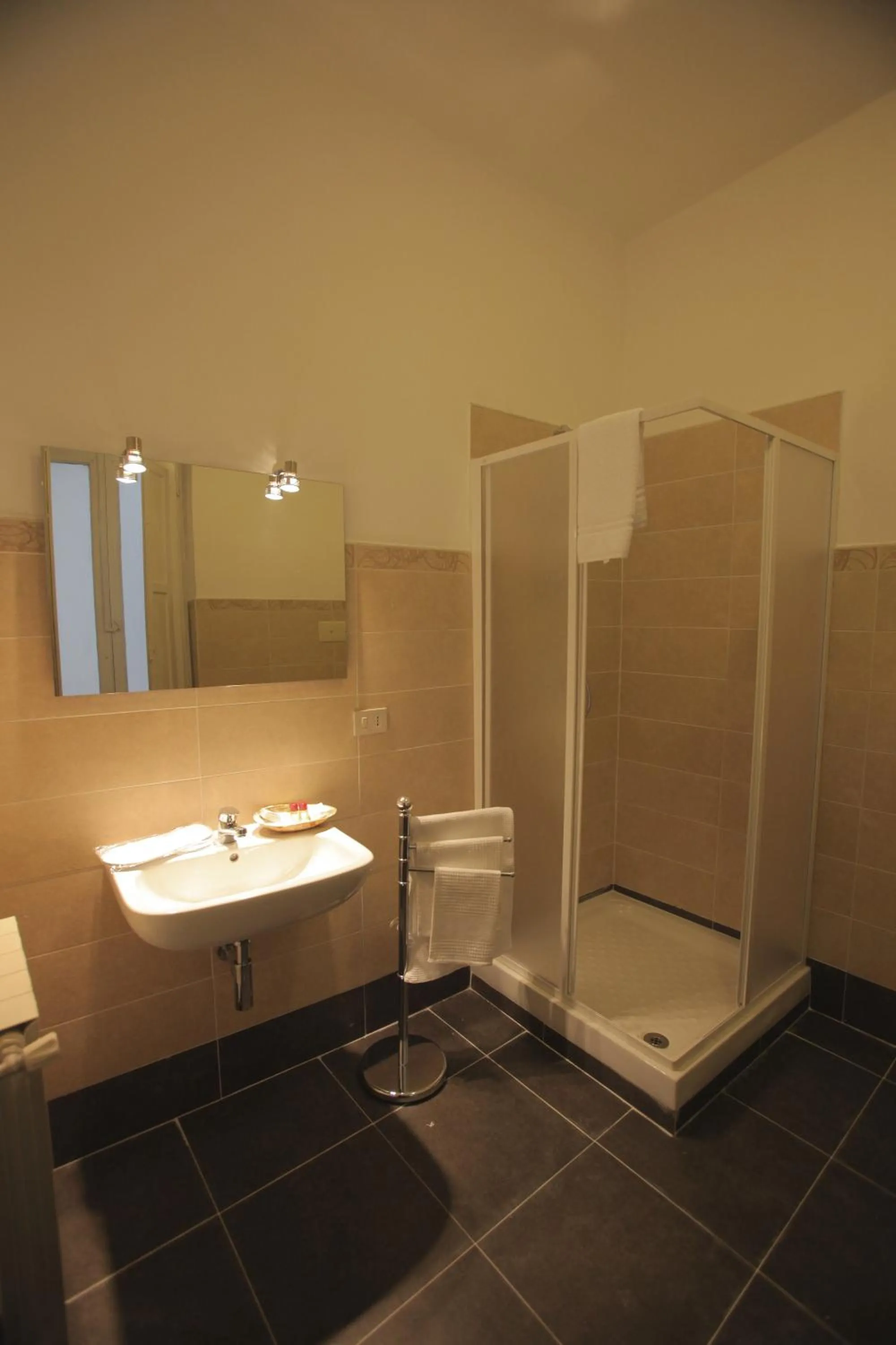 Bathroom in Antica Palermo R&B