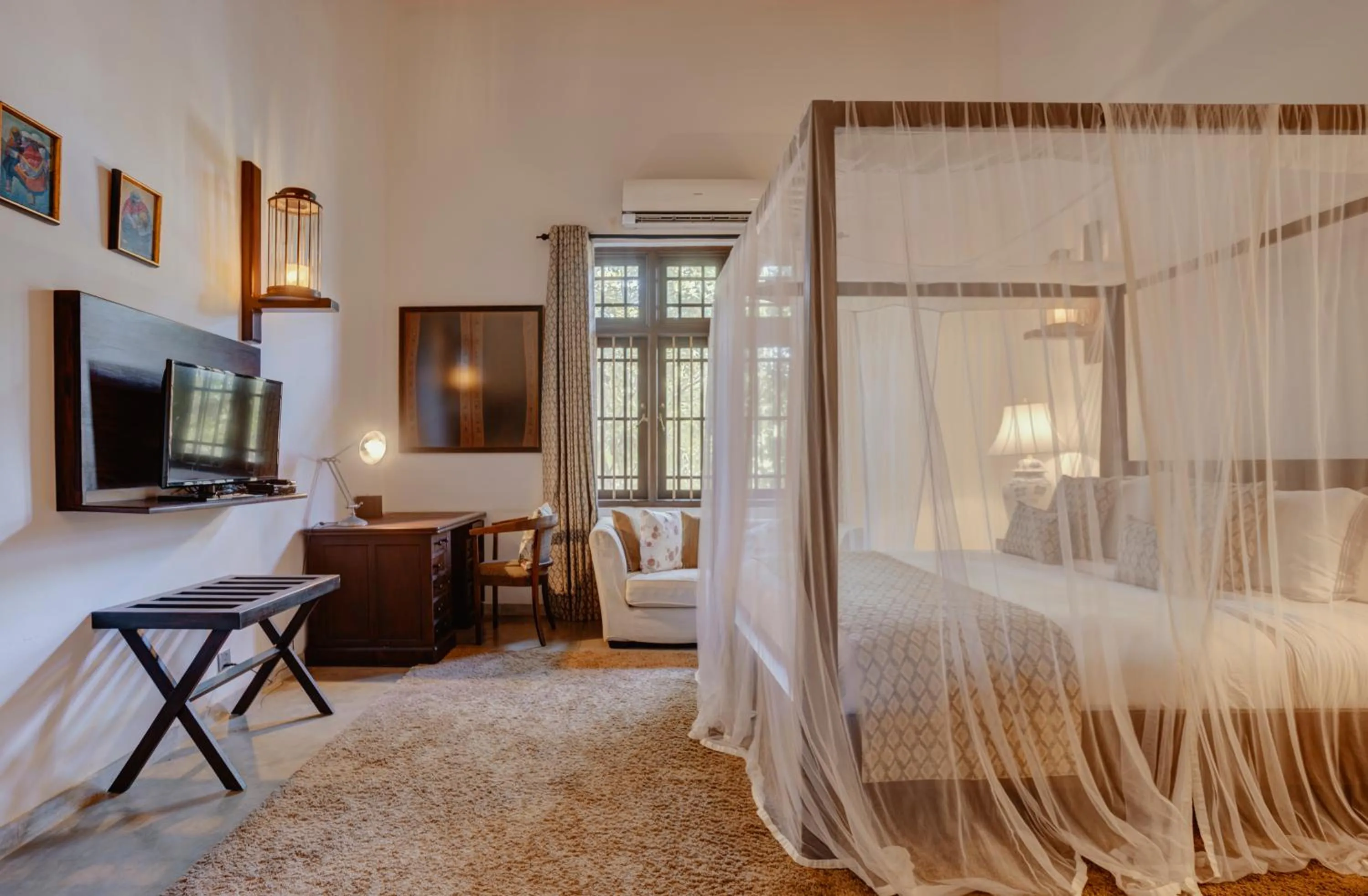 Bed in The Postcard Galle