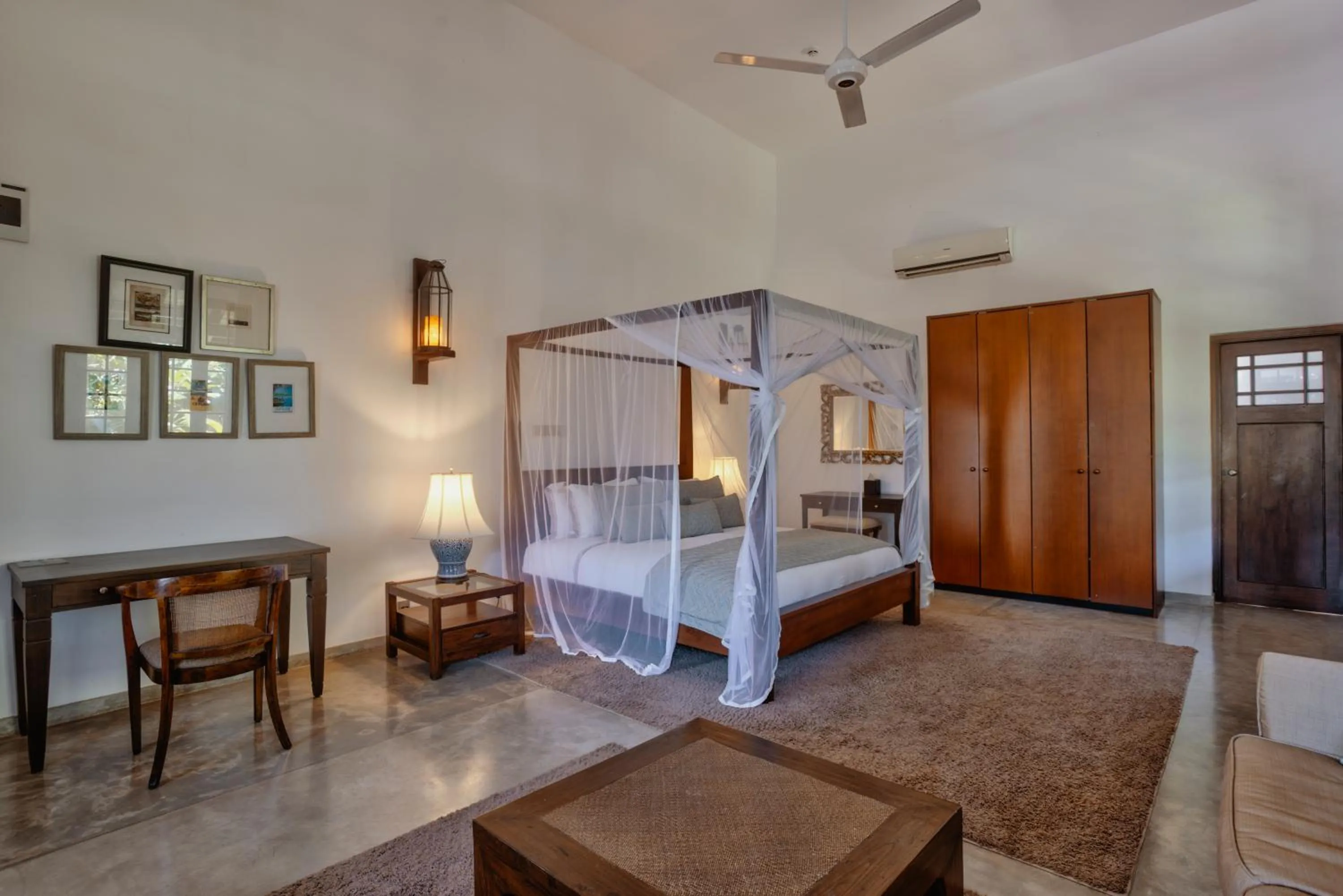 Bed in The Postcard Galle