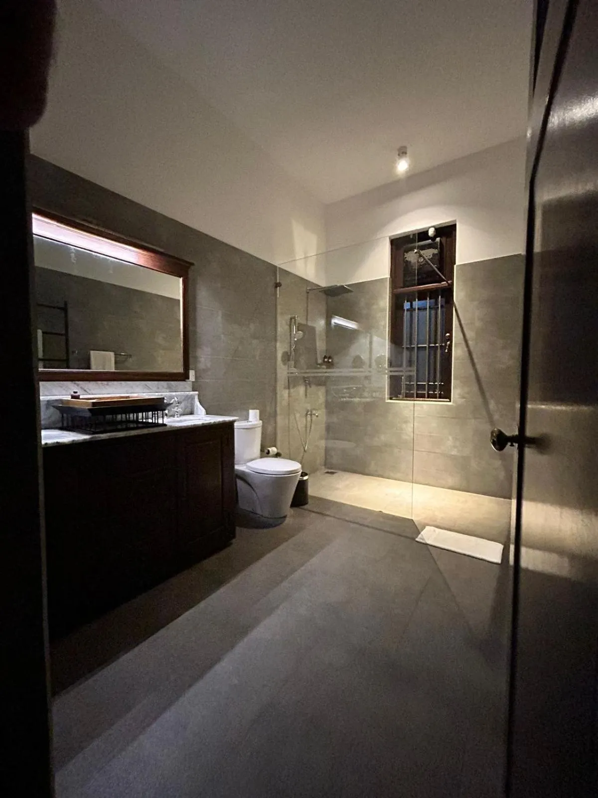 Bathroom in The Postcard Galle