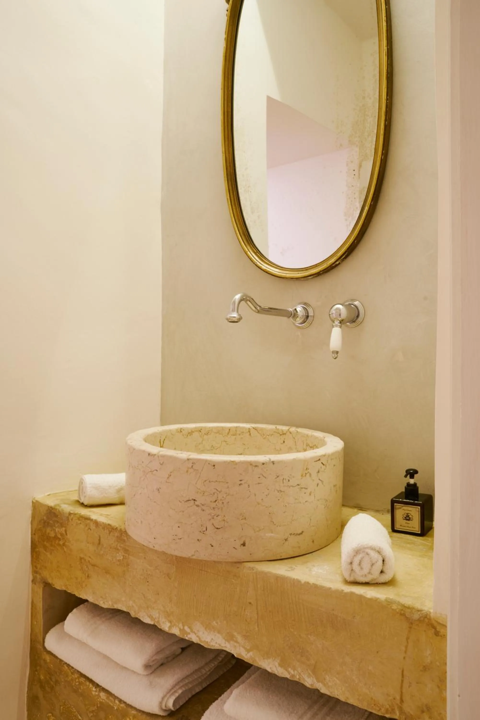 Bathroom in Relais Monastero Santa Teresa - Albergo Diffuso