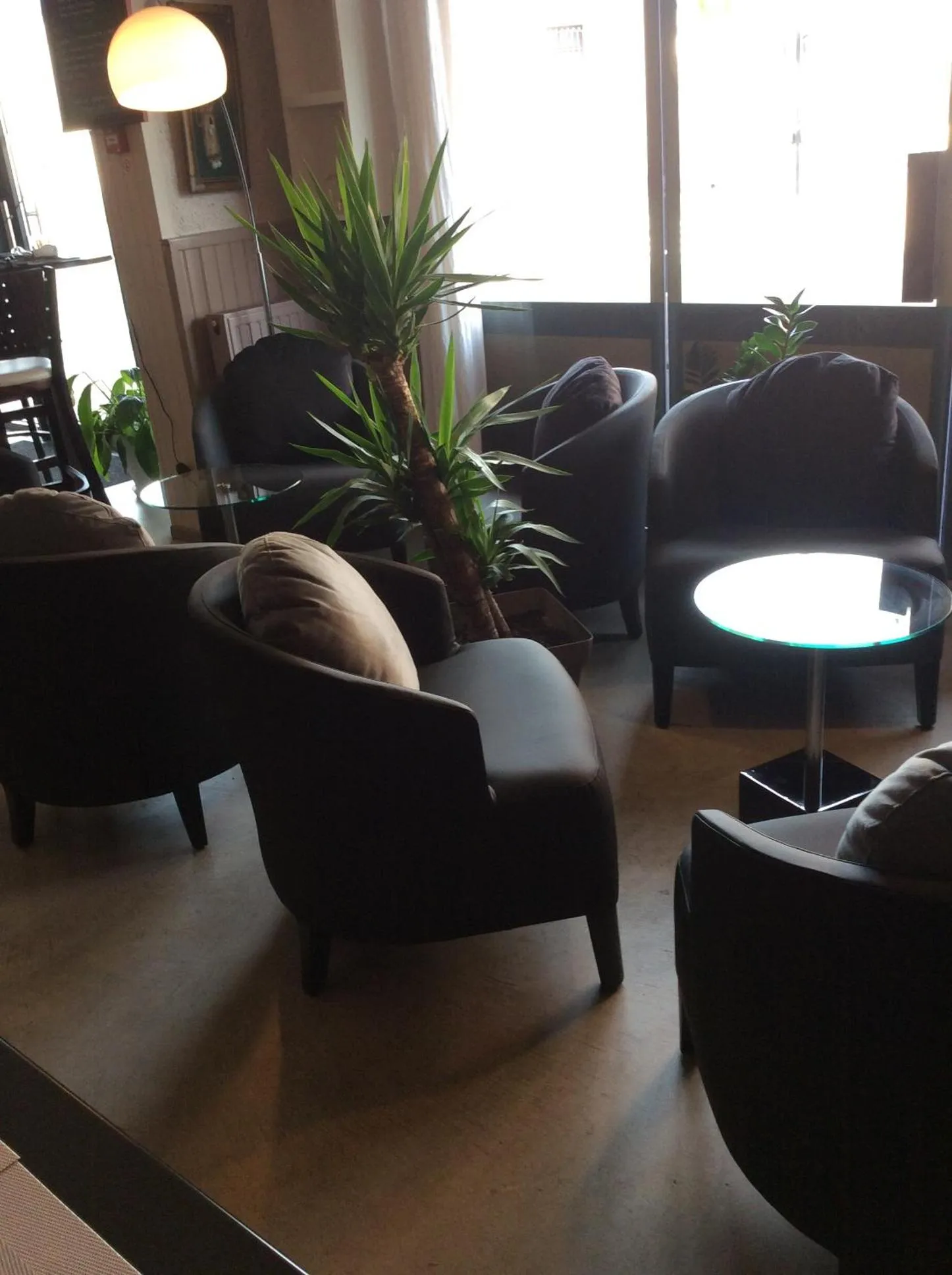 Communal lounge/ TV room in Hôtel Familial L'Ostréi