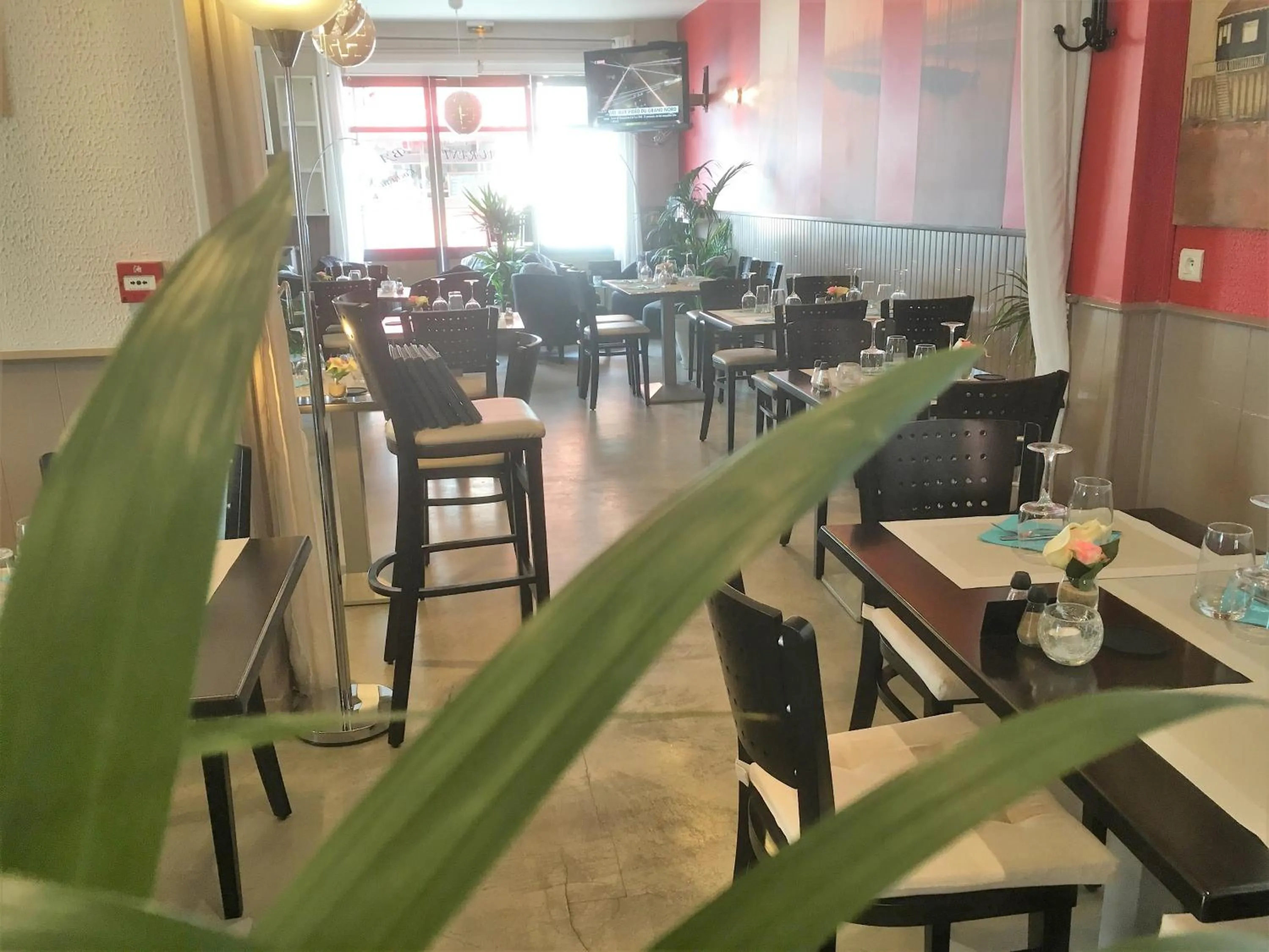 Restaurant/places to eat in Hôtel Familial L'Ostréi