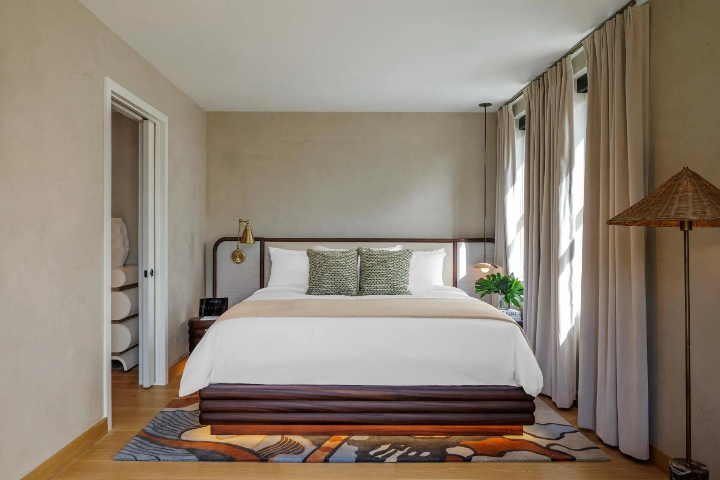Bed in The Moore Miami