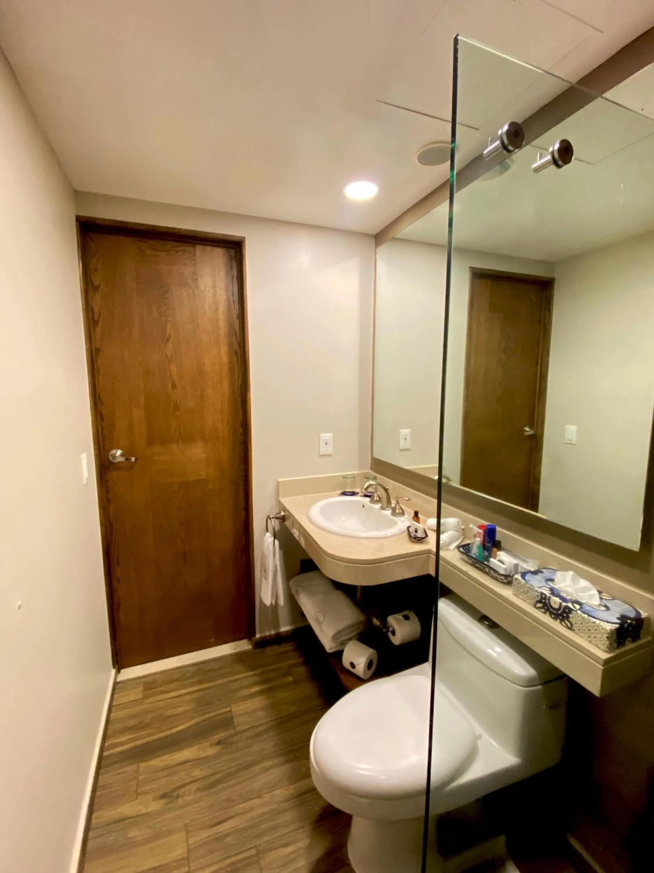 Bathroom in Historico Central Hotel