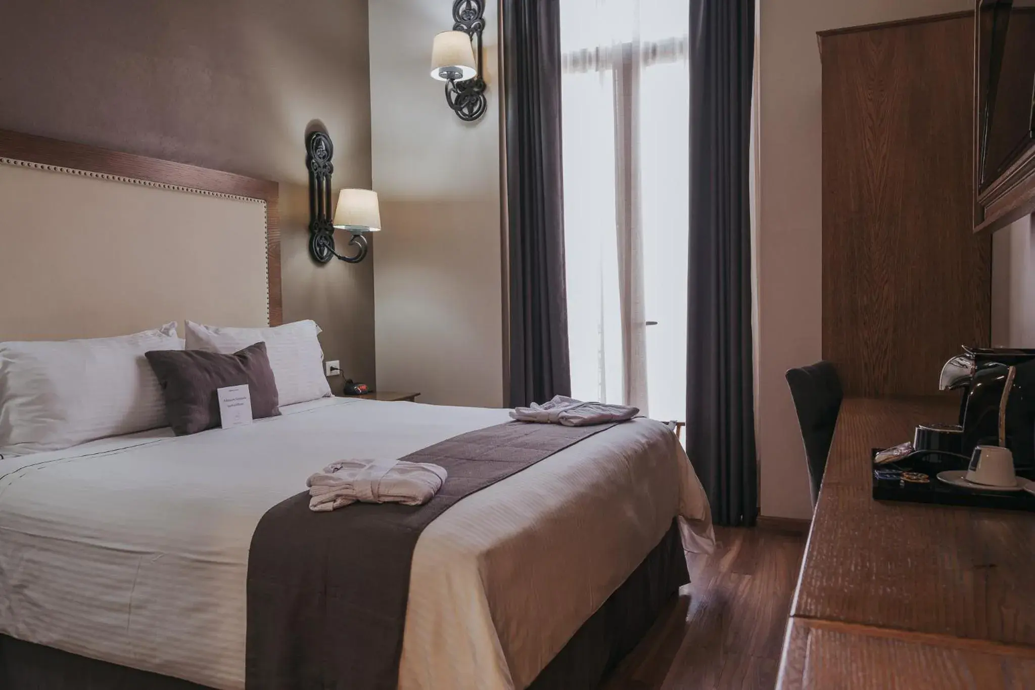 Deluxe King Room in Historico Central Hotel Deluxe King Room in Historico Central Hotel