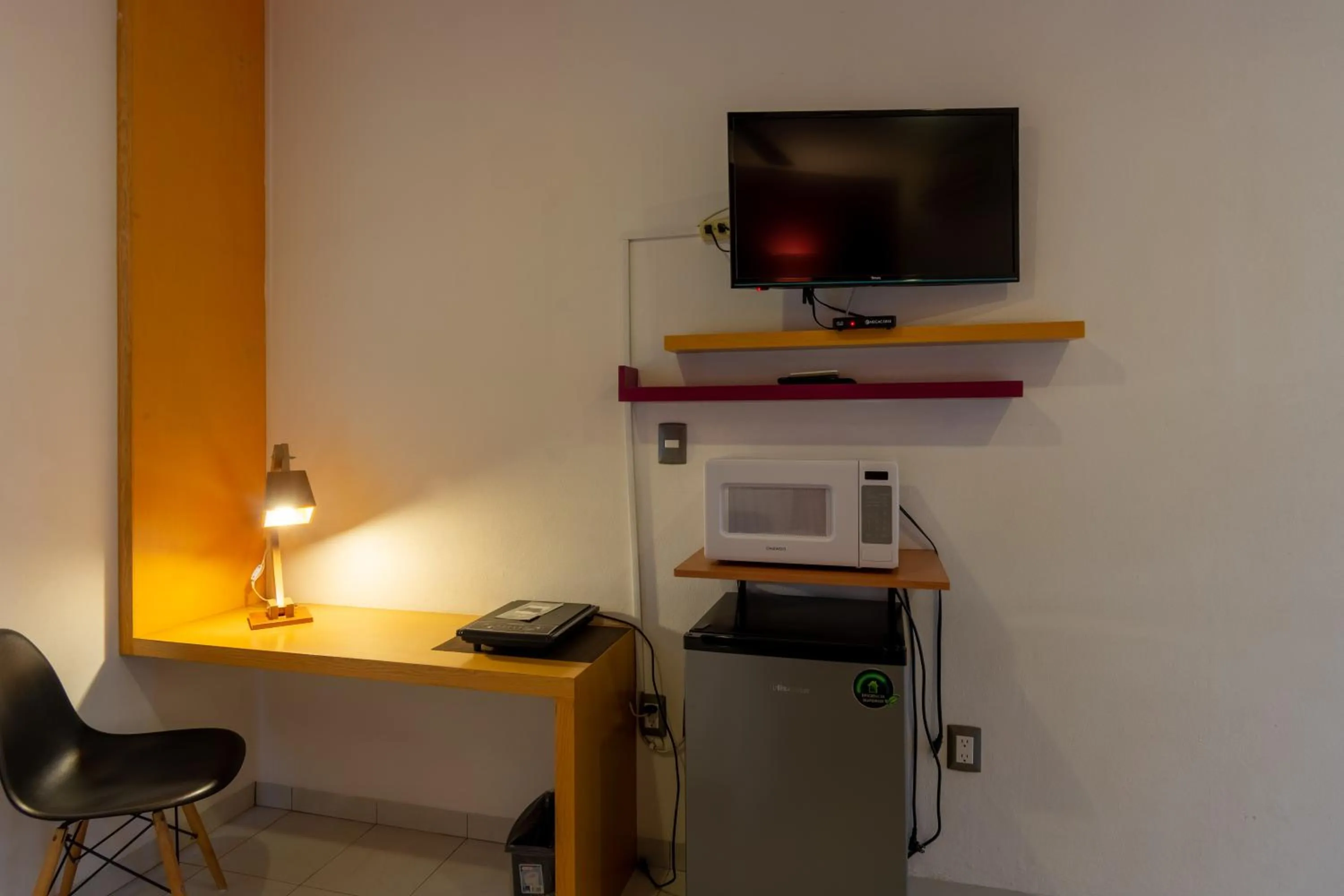 Photo of the whole room in Hotel México Inn Express