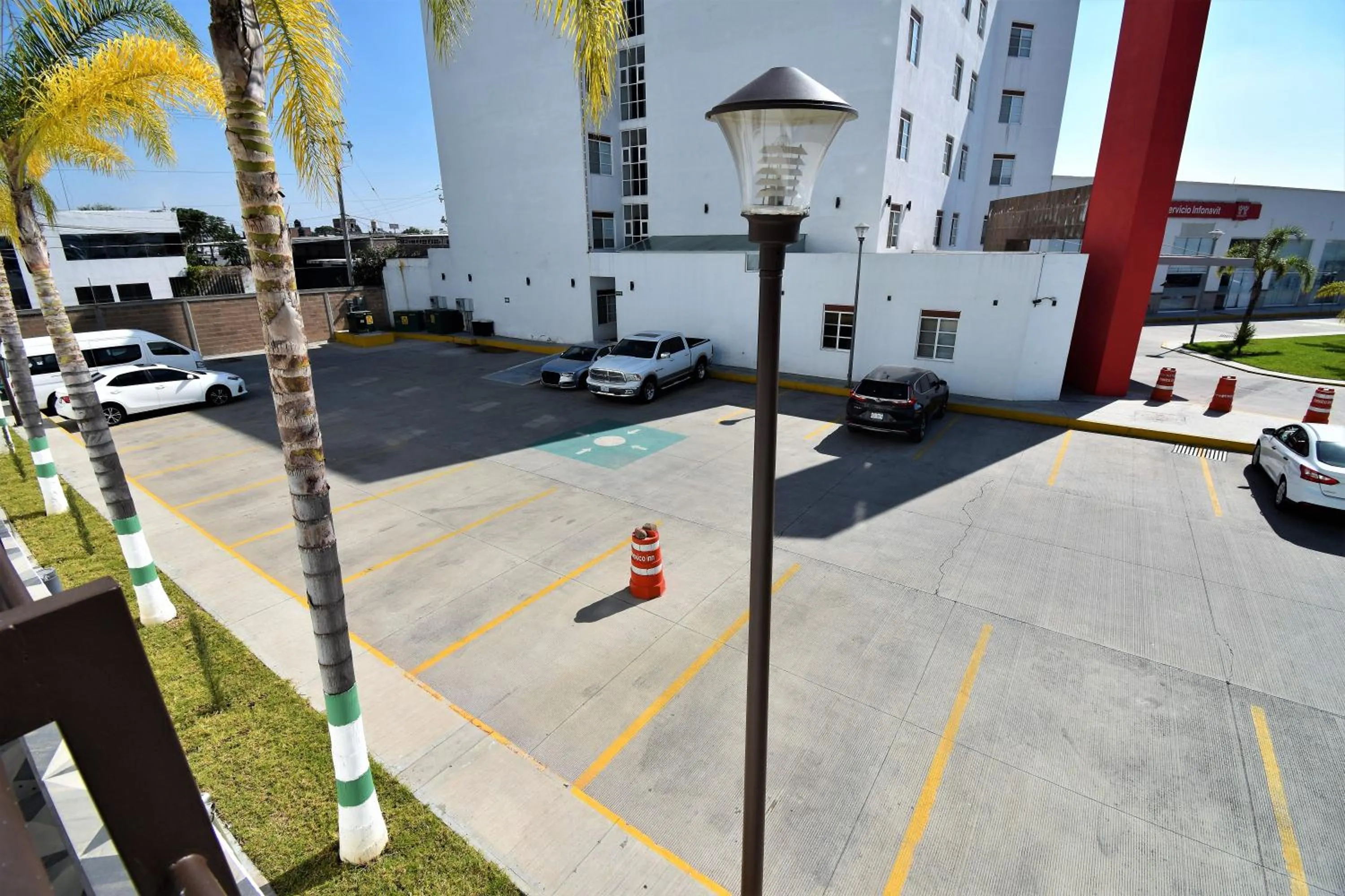 Street view in Hotel México Inn Express