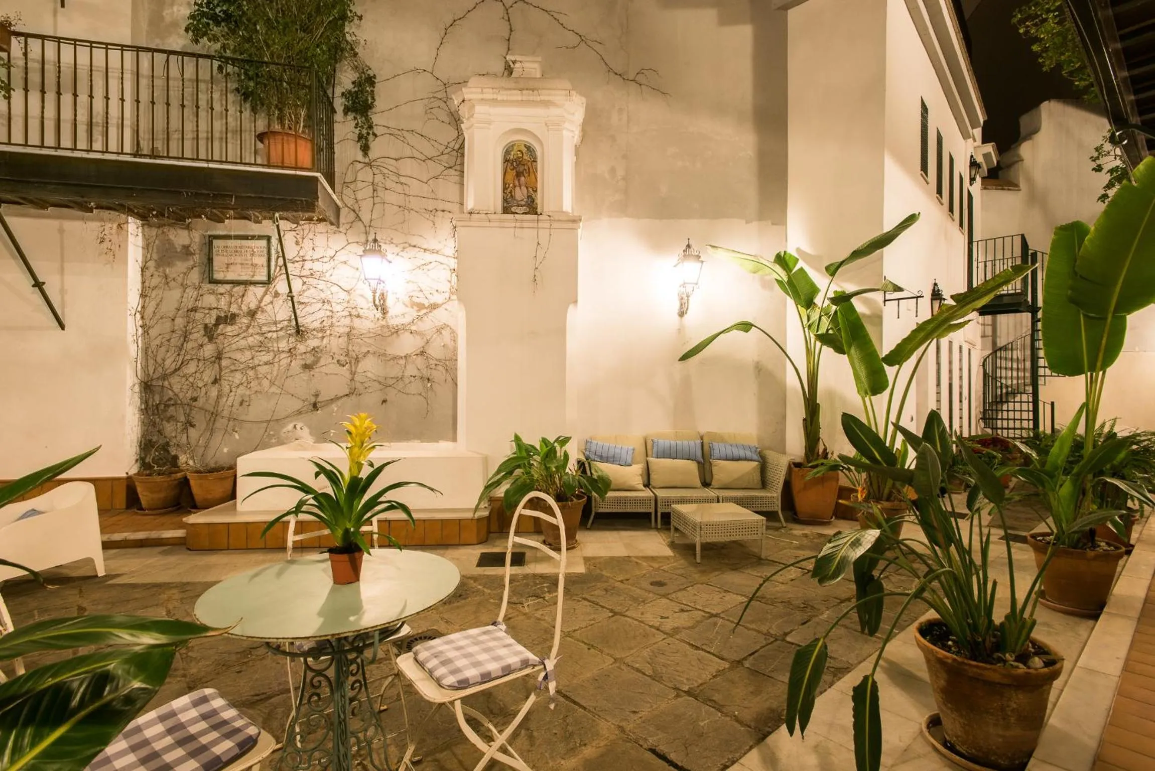 Patio in Singular Corral de San José